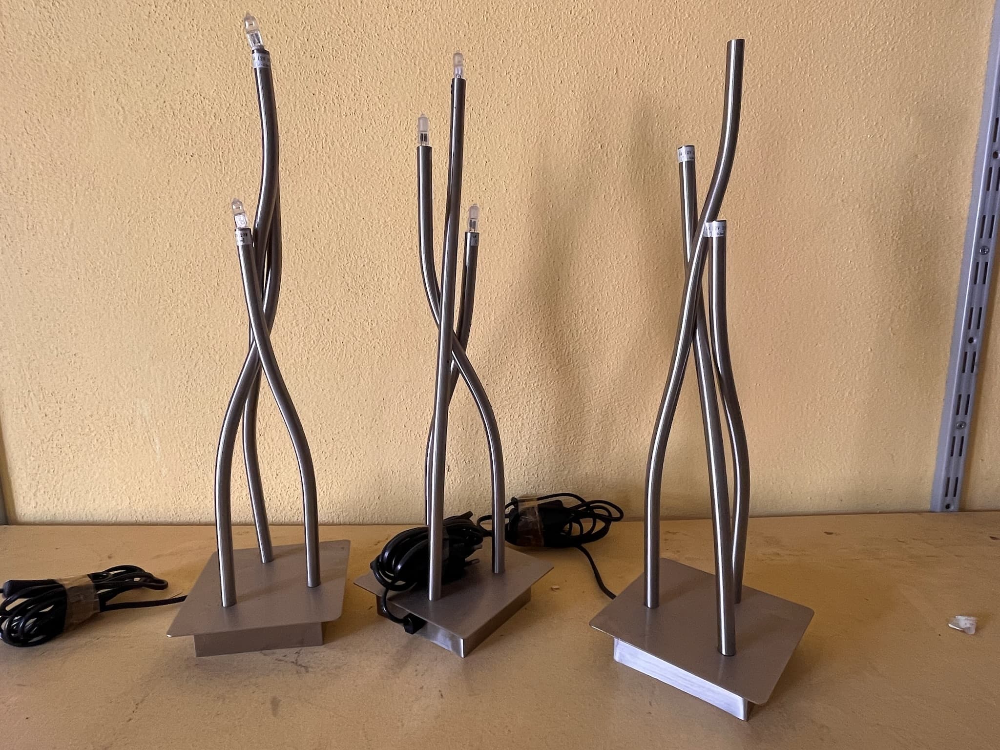 Candeeiros pequenos em metal — image 1