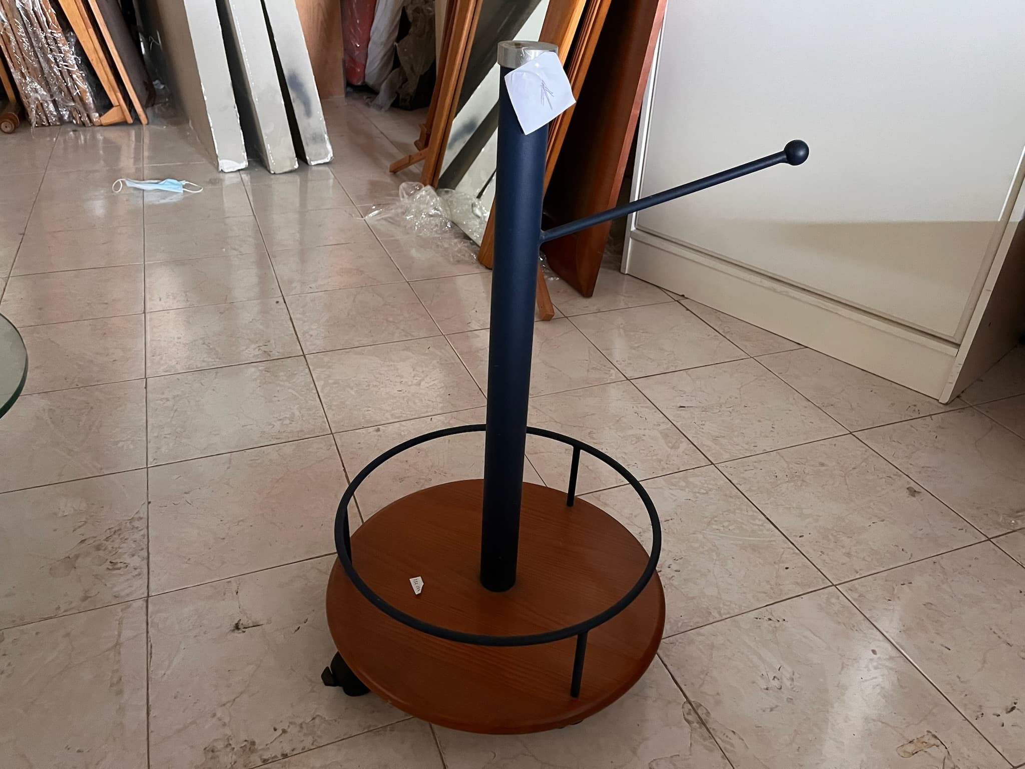 Bengaleiro de madeira — imagem 1