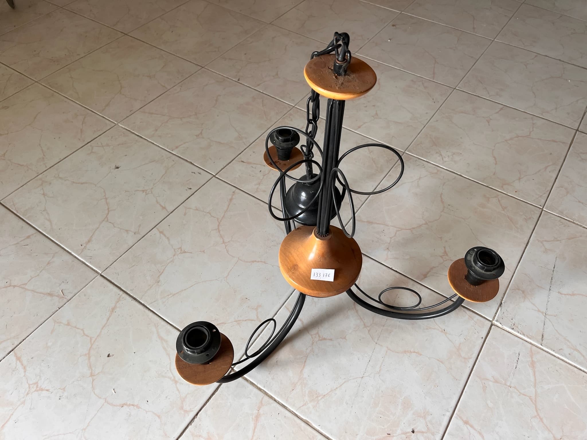 Candeeiro de teto metálico — imagem 1