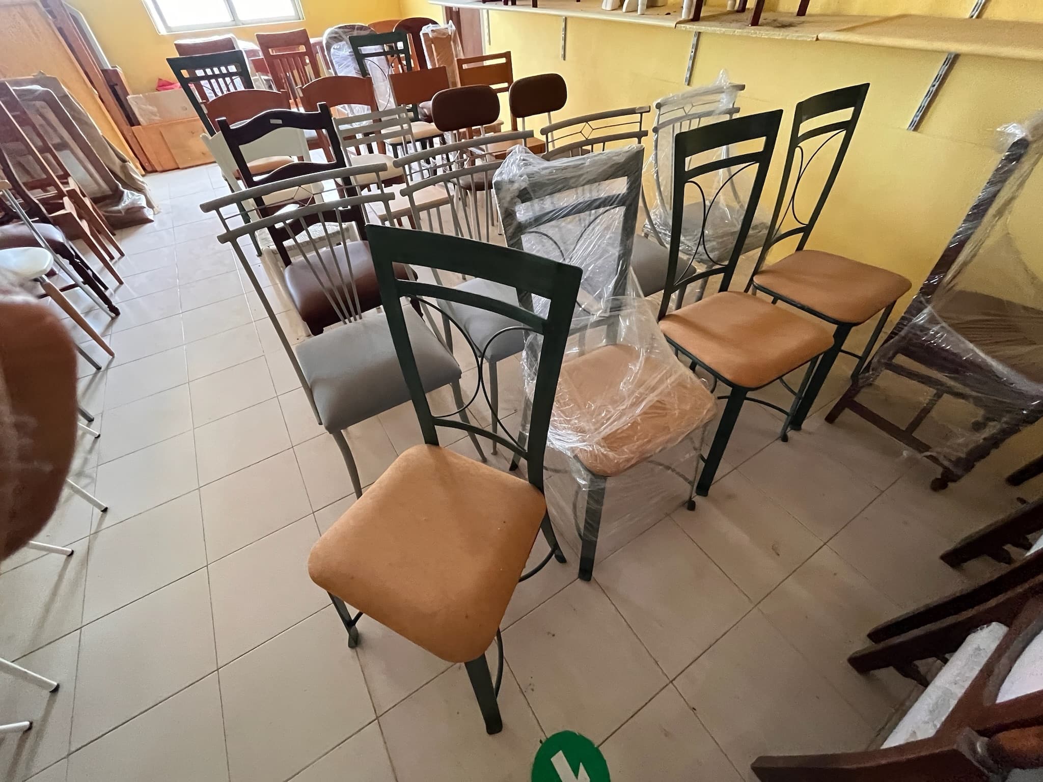 Lotes 1 a 35 · Cadeiras — imagen 10