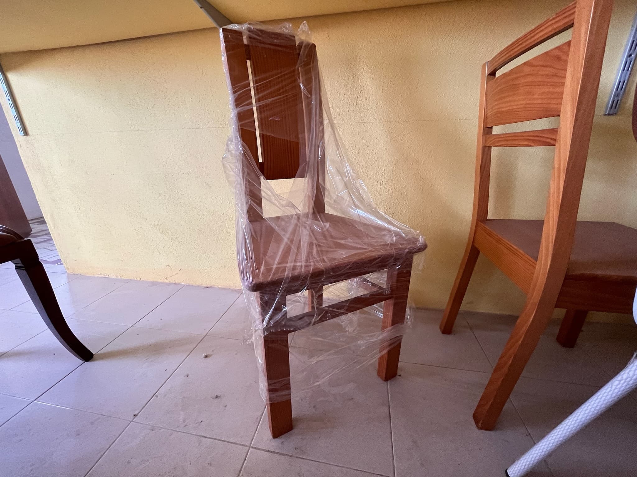 Lotes 1 a 35 · Cadeiras — imagen 40