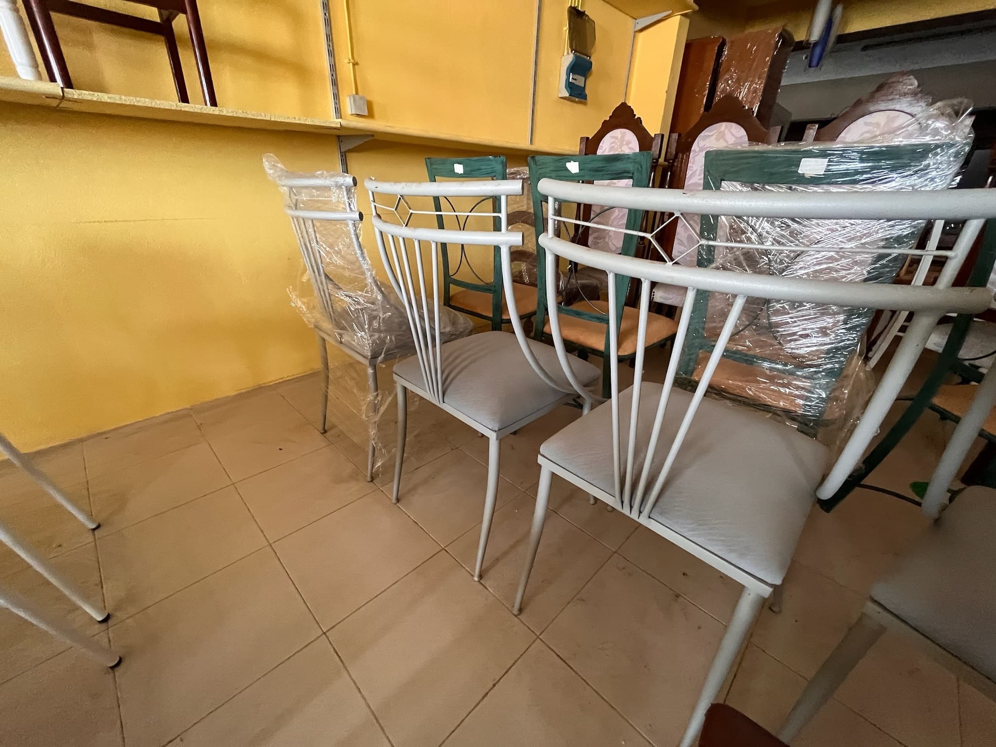 Lotes 1 a 35 · Cadeiras — imagen 7