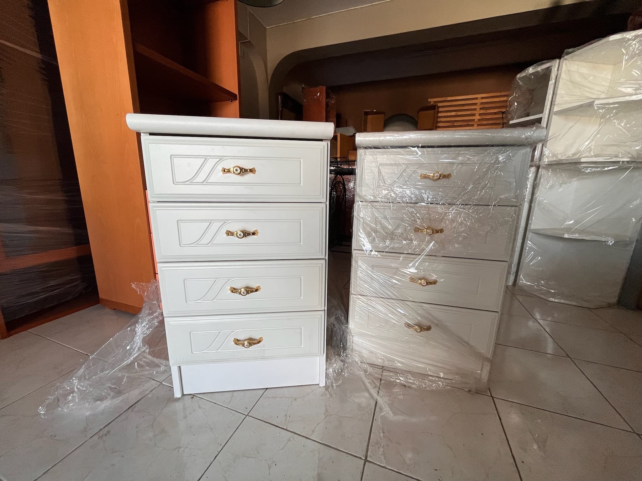 Lotes 106 a 140 · Mobiliário · Artigos de Decoração — imagem 14