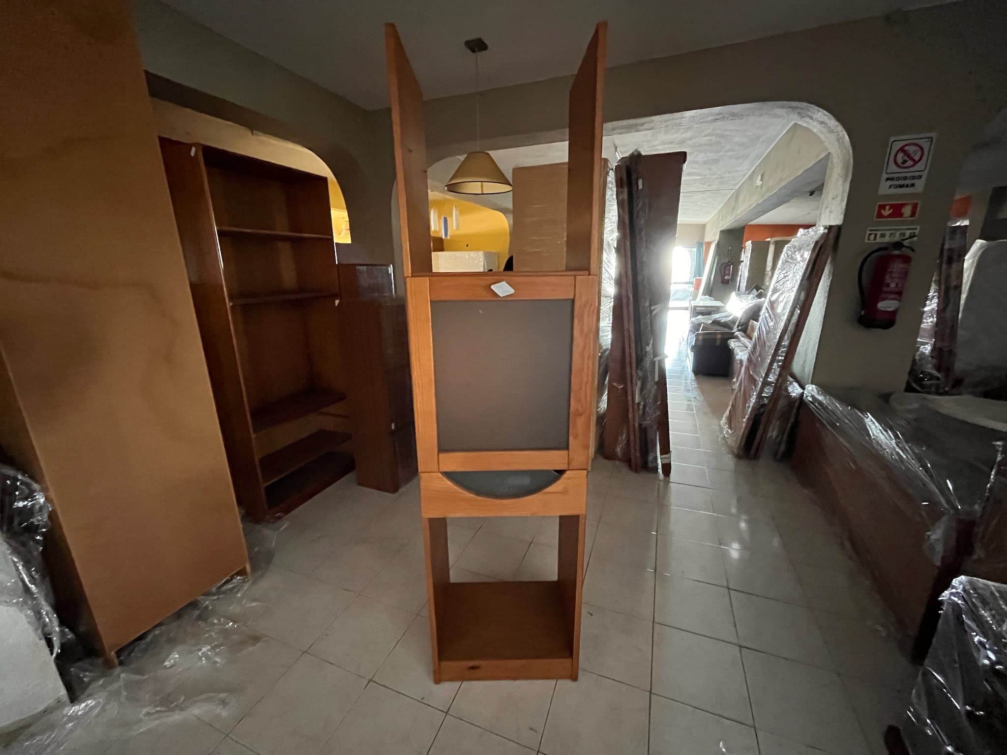 Lotes 141 a 175 · Mobiliário · Artigos de Decoração — imagen 30