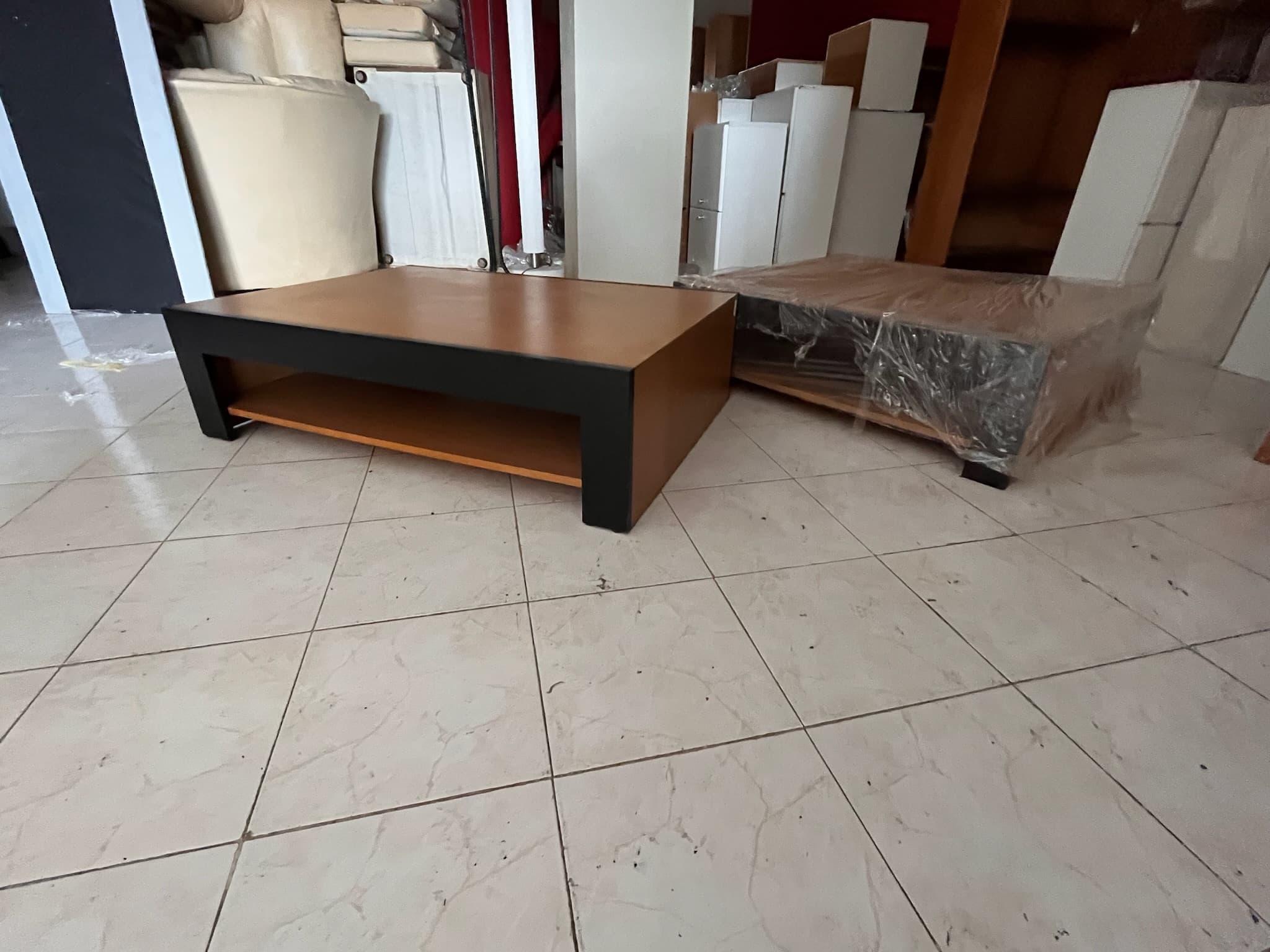 Lotes 141 a 175 · Mobiliário · Artigos de Decoração — imagen 2
