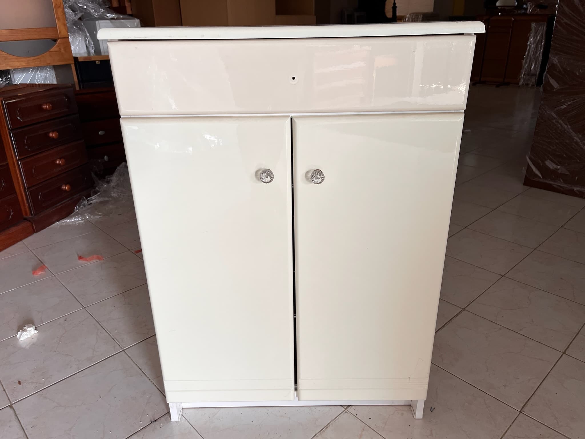 Lotes 176 a 210 · Mobiliário · Artigos de Decoração — imagem 14