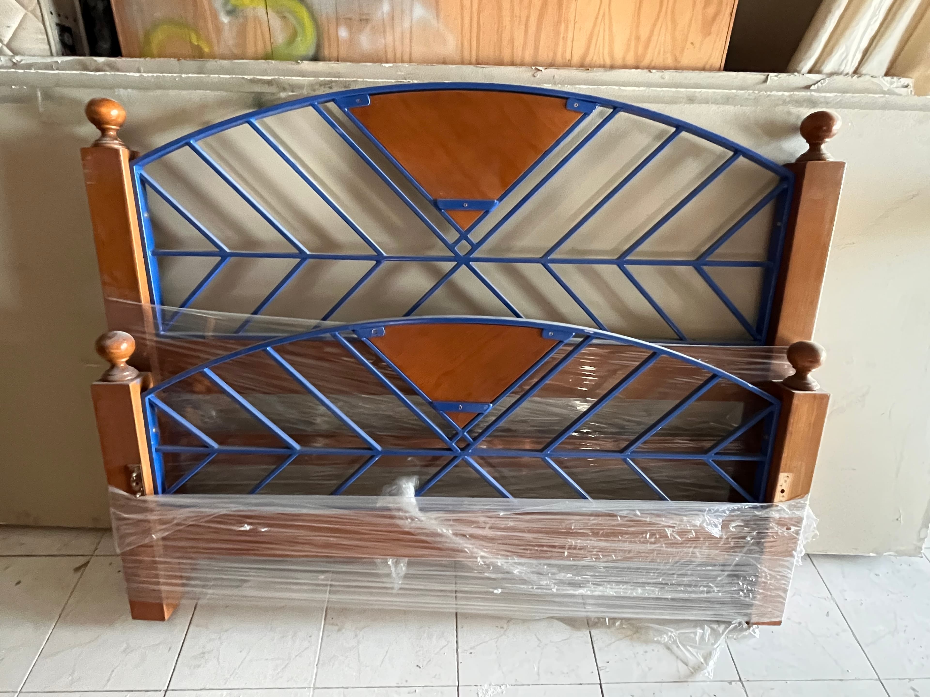 Lotes 246 a 280 · Mobiliário · Artigos de Decoração — image 23