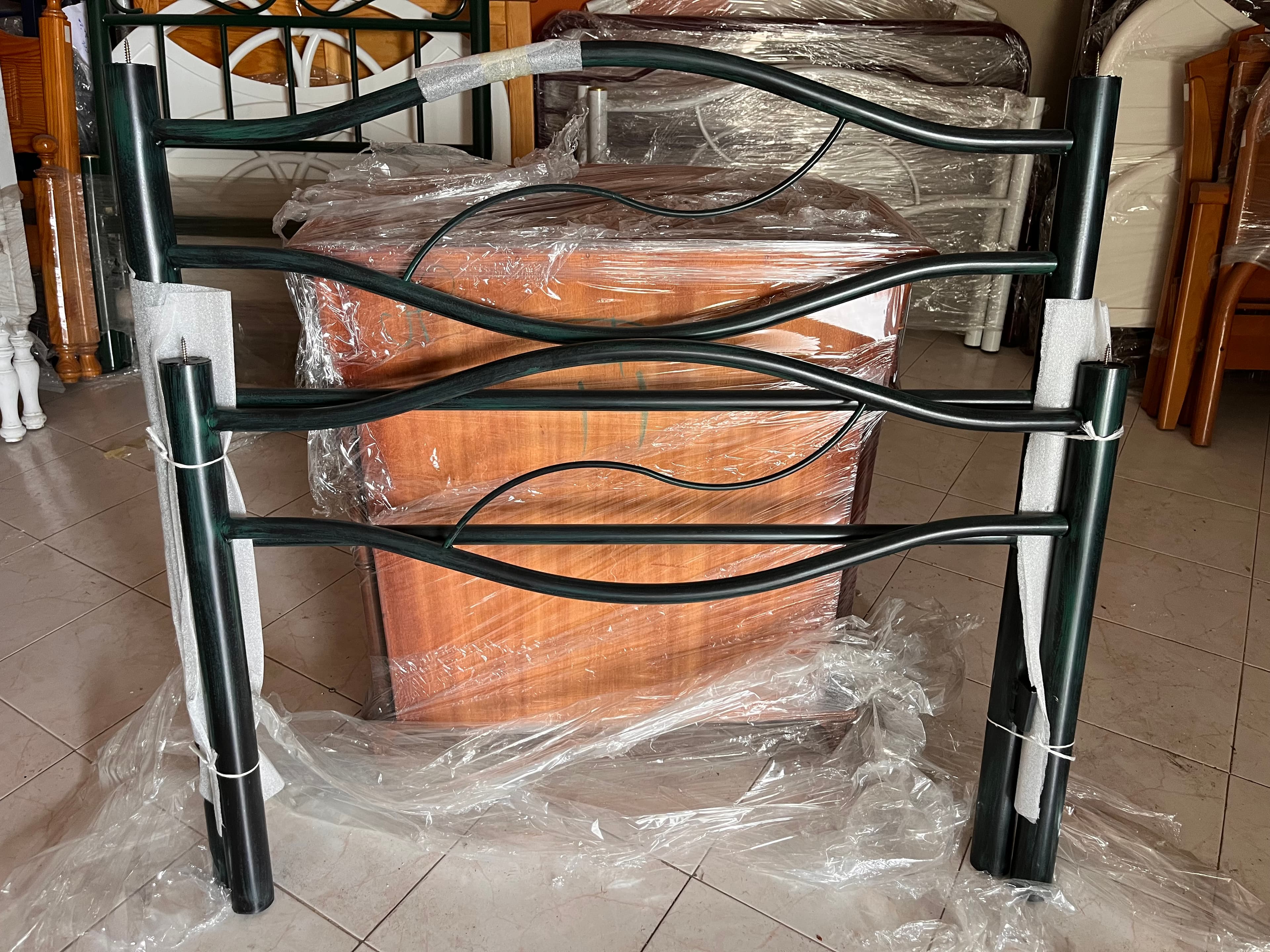 Lotes 281 a 315 · Mobiliário · Artigos de Decoração — imagem 22