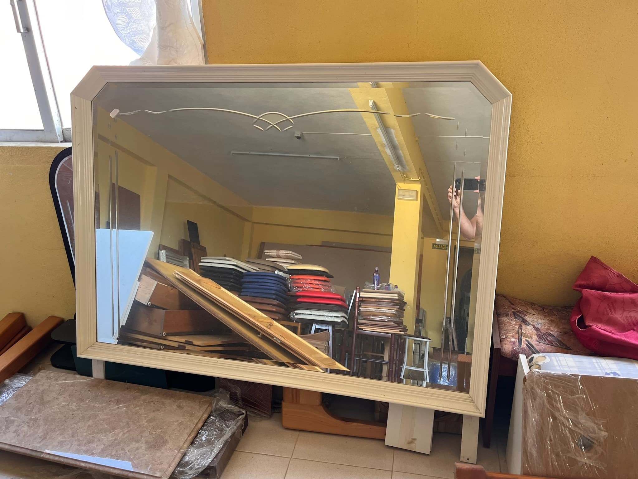Lotes 456 a 490 · Mobiliário · Artigos de Decoração — imagem 23