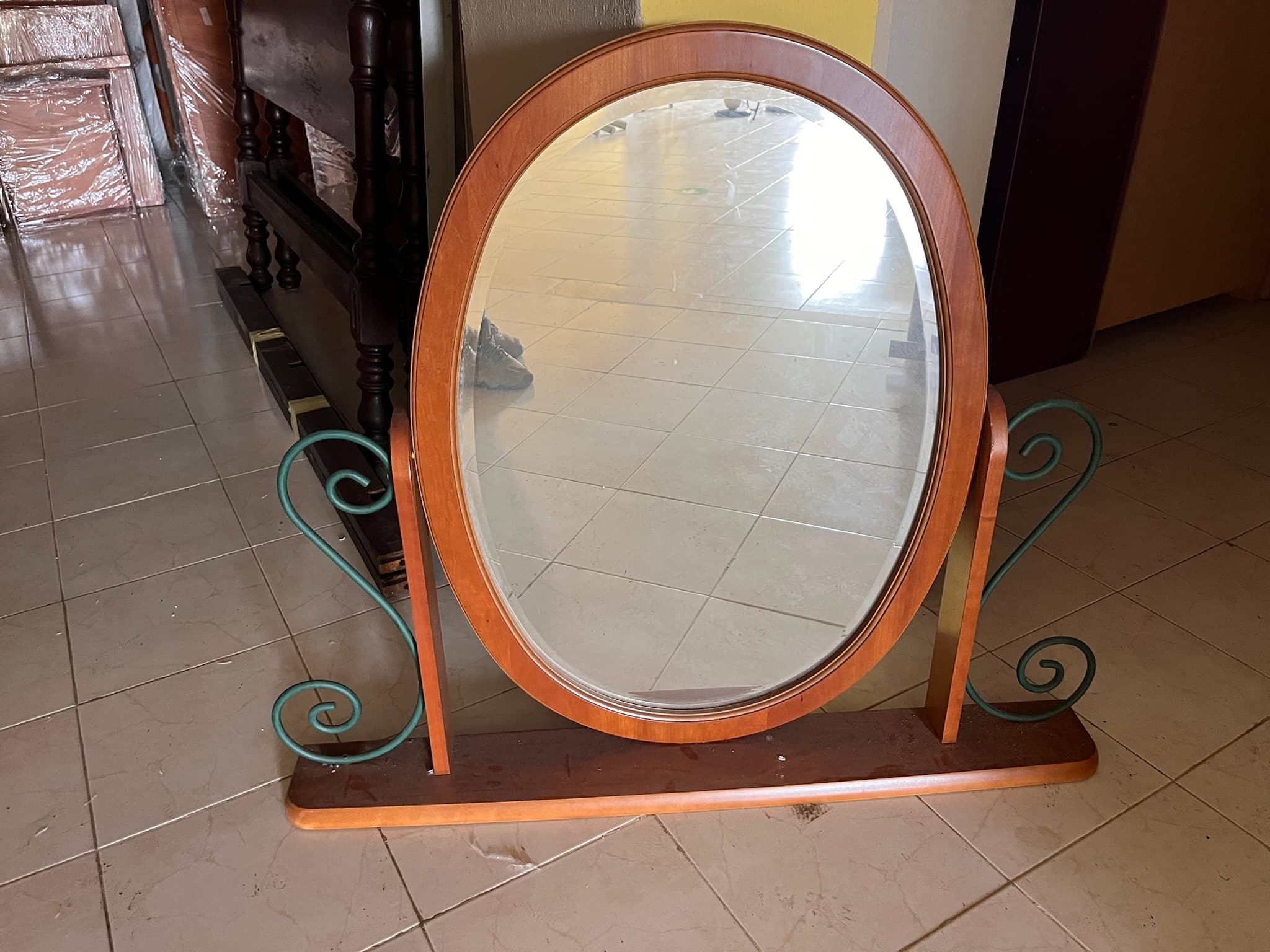 Lotes 631 a 665 · Mobiliário · Artigos de Decoração — imagen 41