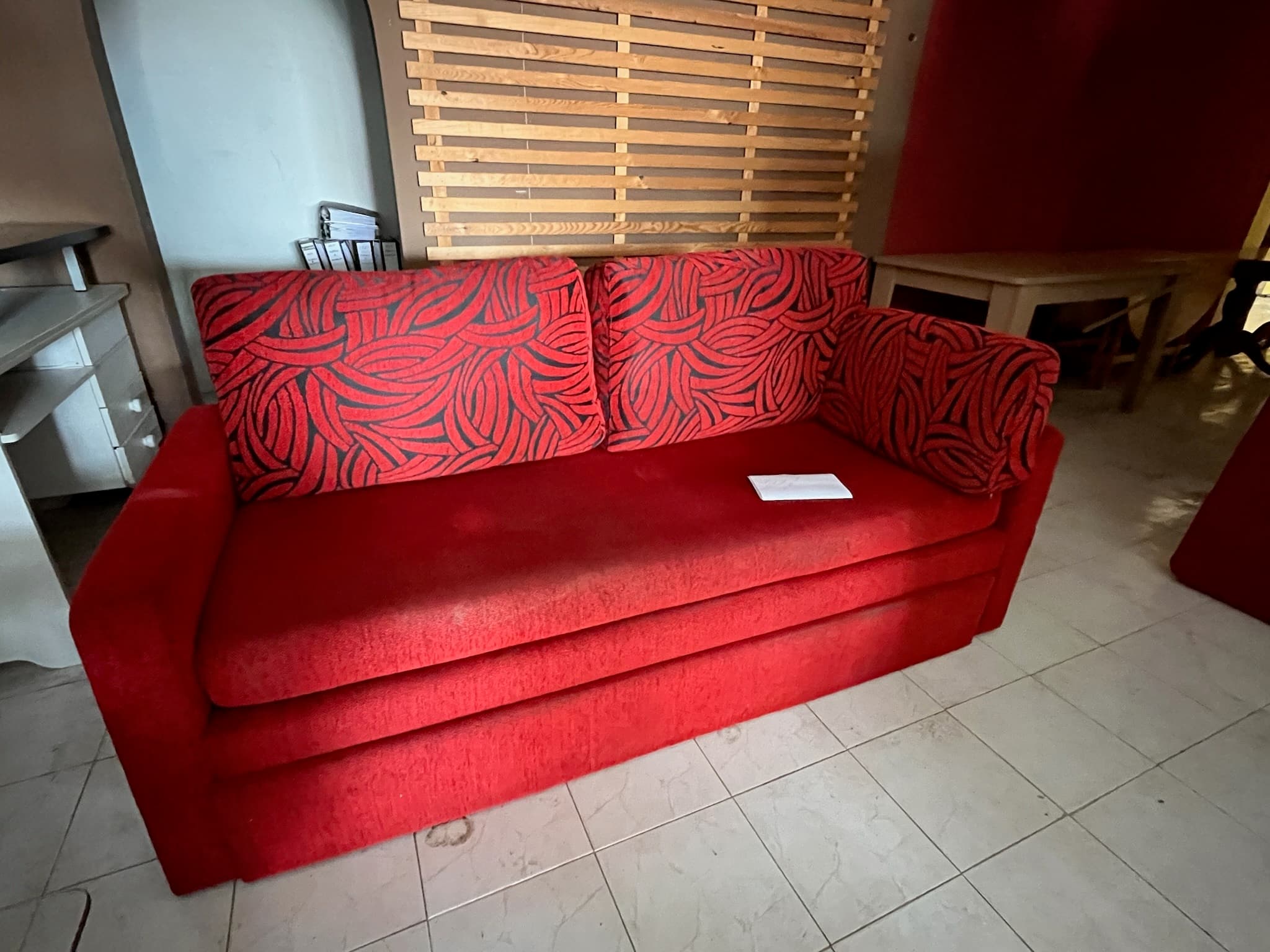 Lotes 666 a 681 · Mobiliário · Artigos de Decoração — image 2