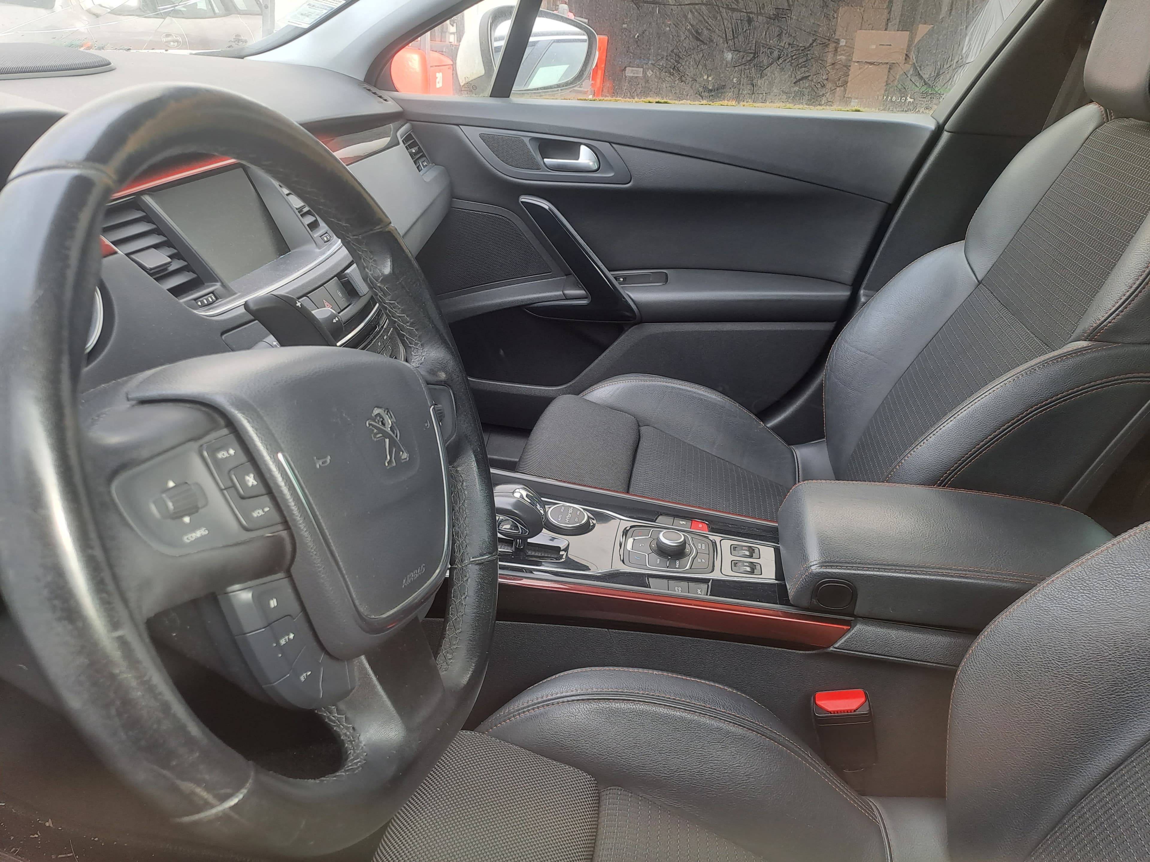 Peugeot 508 2.0 HDi RXH Hybrid4 · Ano 2013 — imagem 22