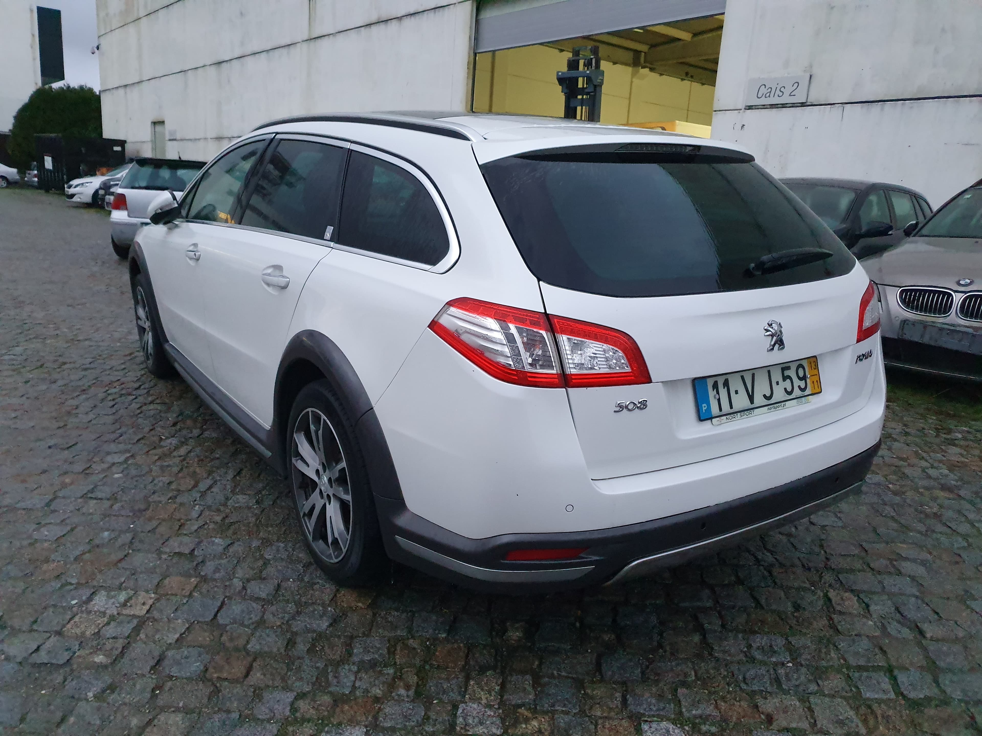 Peugeot 508 2.0 HDi RXH Hybrid4 · Ano 2013 — imagem 6