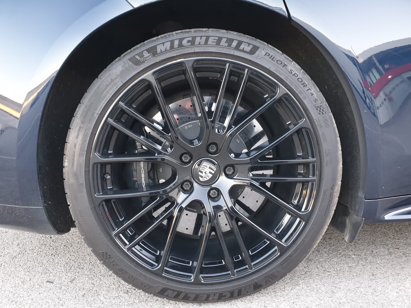 Porsche Panamera Turbo S E-Híbrido Sport Turismo · Ano 2021 — imagem 32