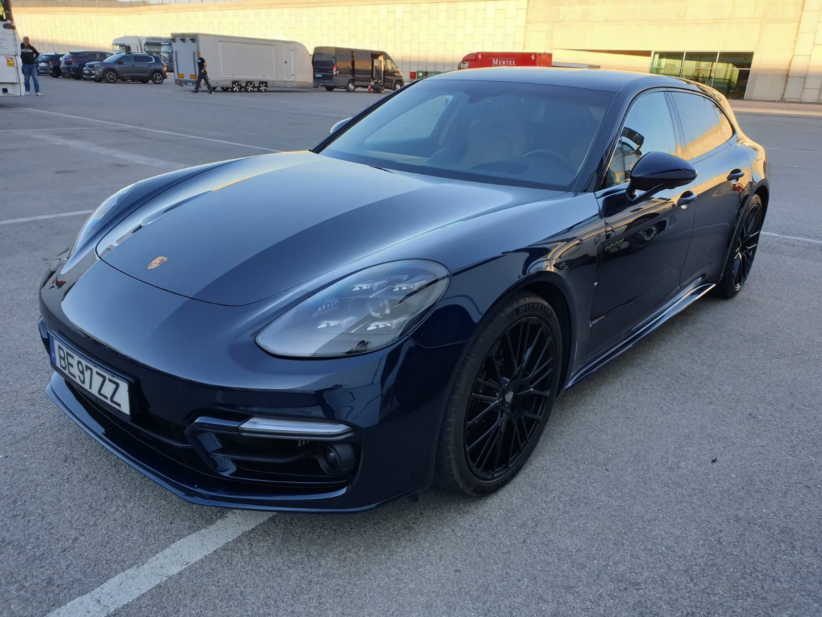 Porsche Panamera Turbo S E-Híbrido Sport Turismo · Ano 2021 — imagem 11