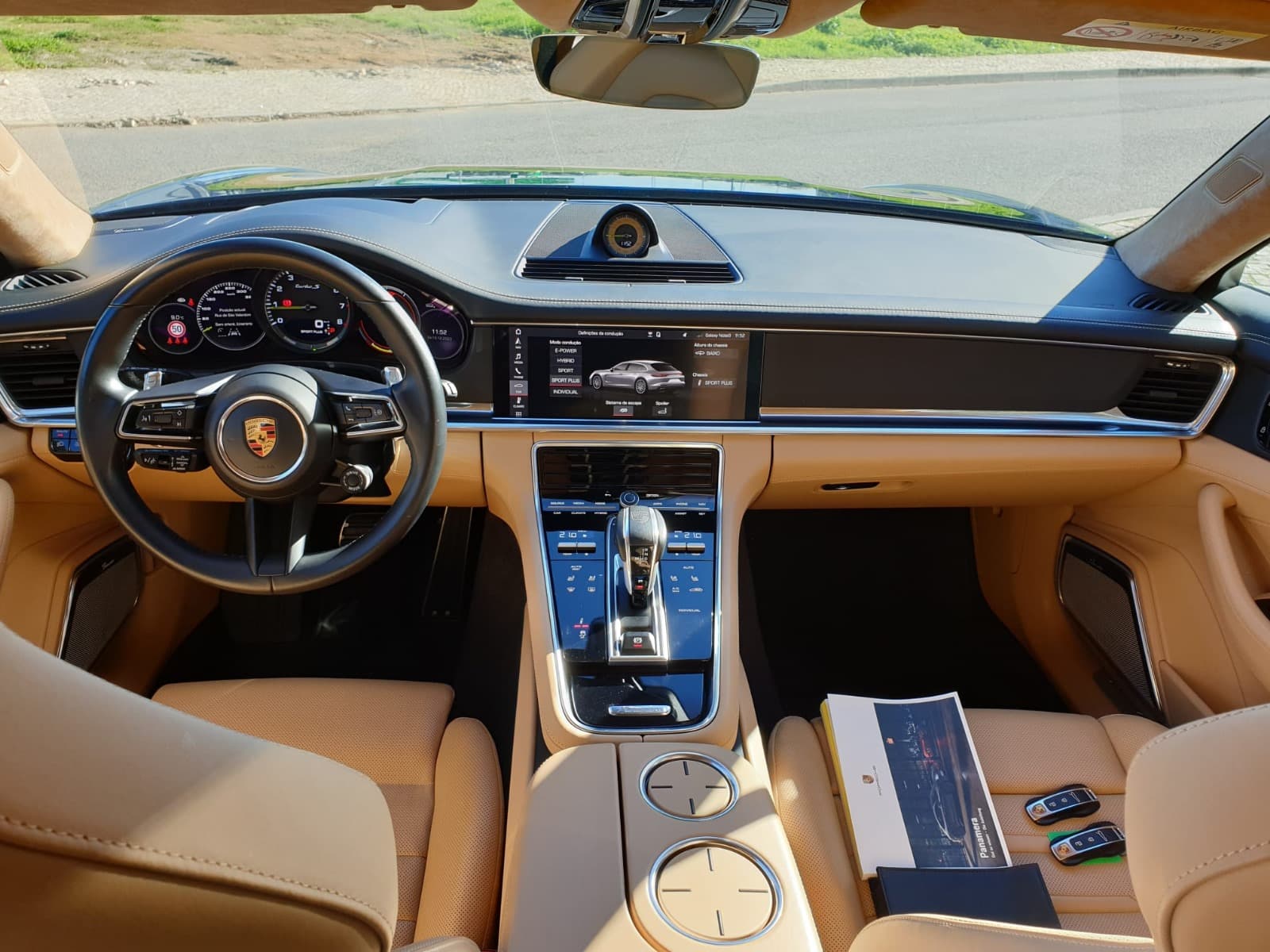 Porsche Panamera Turbo S E-Híbrido Sport Turismo · Ano 2021 — imagem 36