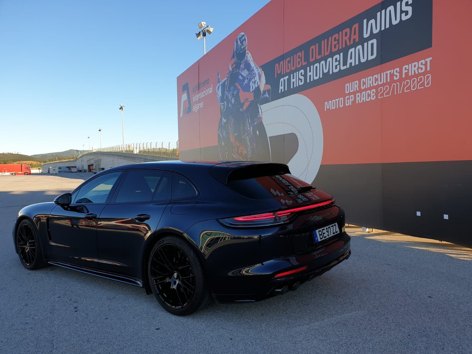 Porsche Panamera Turbo S E-Híbrido Sport Turismo · Ano 2021 — imagem 6