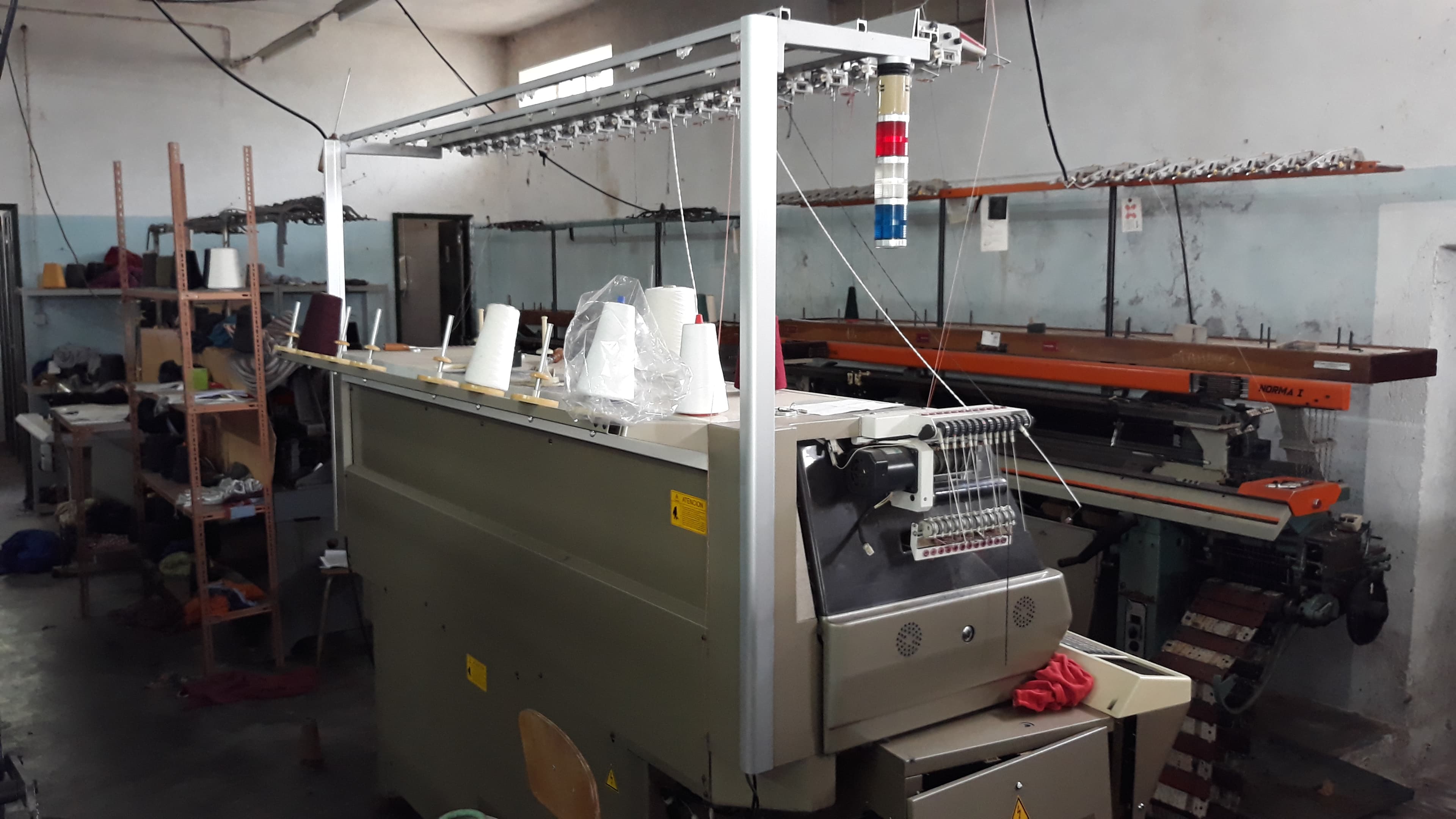 Máquina de confeção de malha — image 2