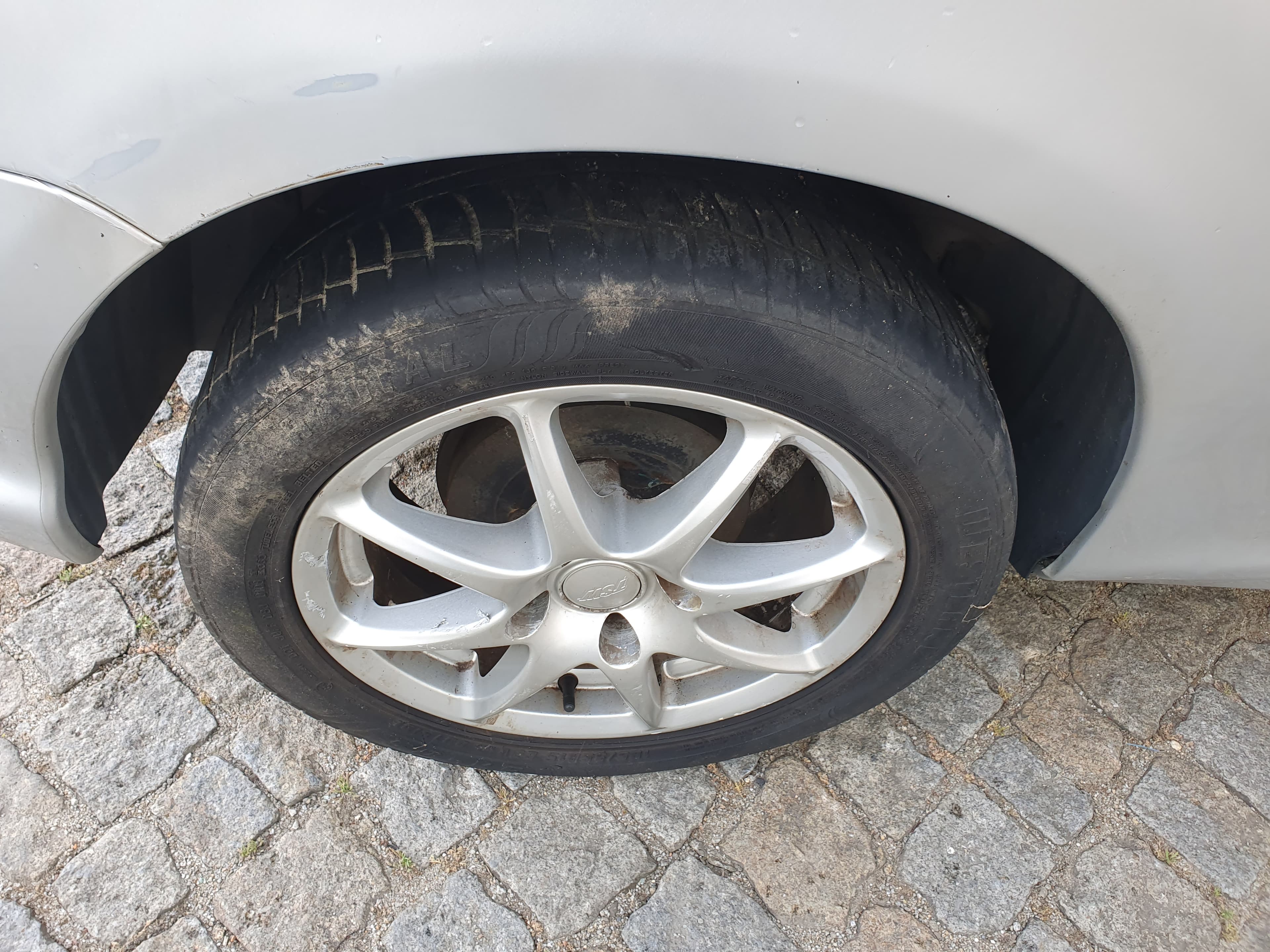 Peugeot 206 1.4 HDI · Ano 2003 — image 33