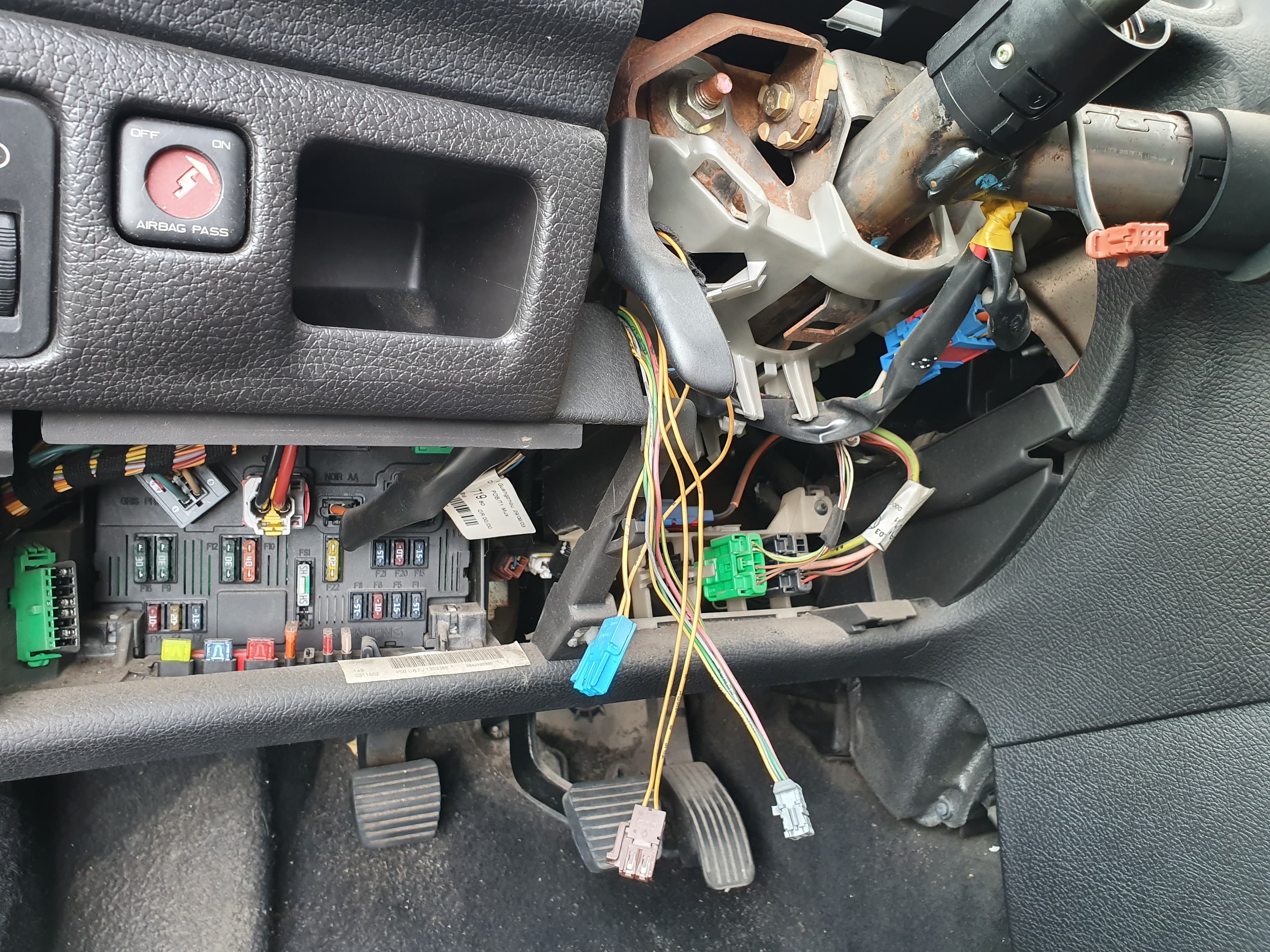 Peugeot 206 1.4 HDI · Ano 2003 — image 24