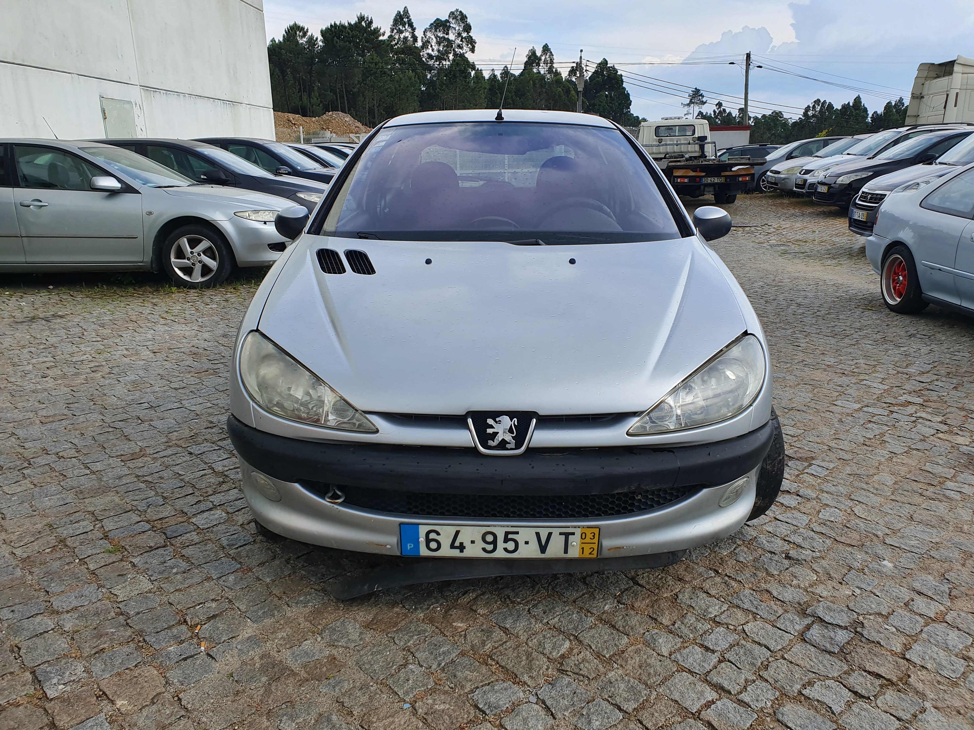 Peugeot 206 1.4 HDI · Ano 2003 — image 2
