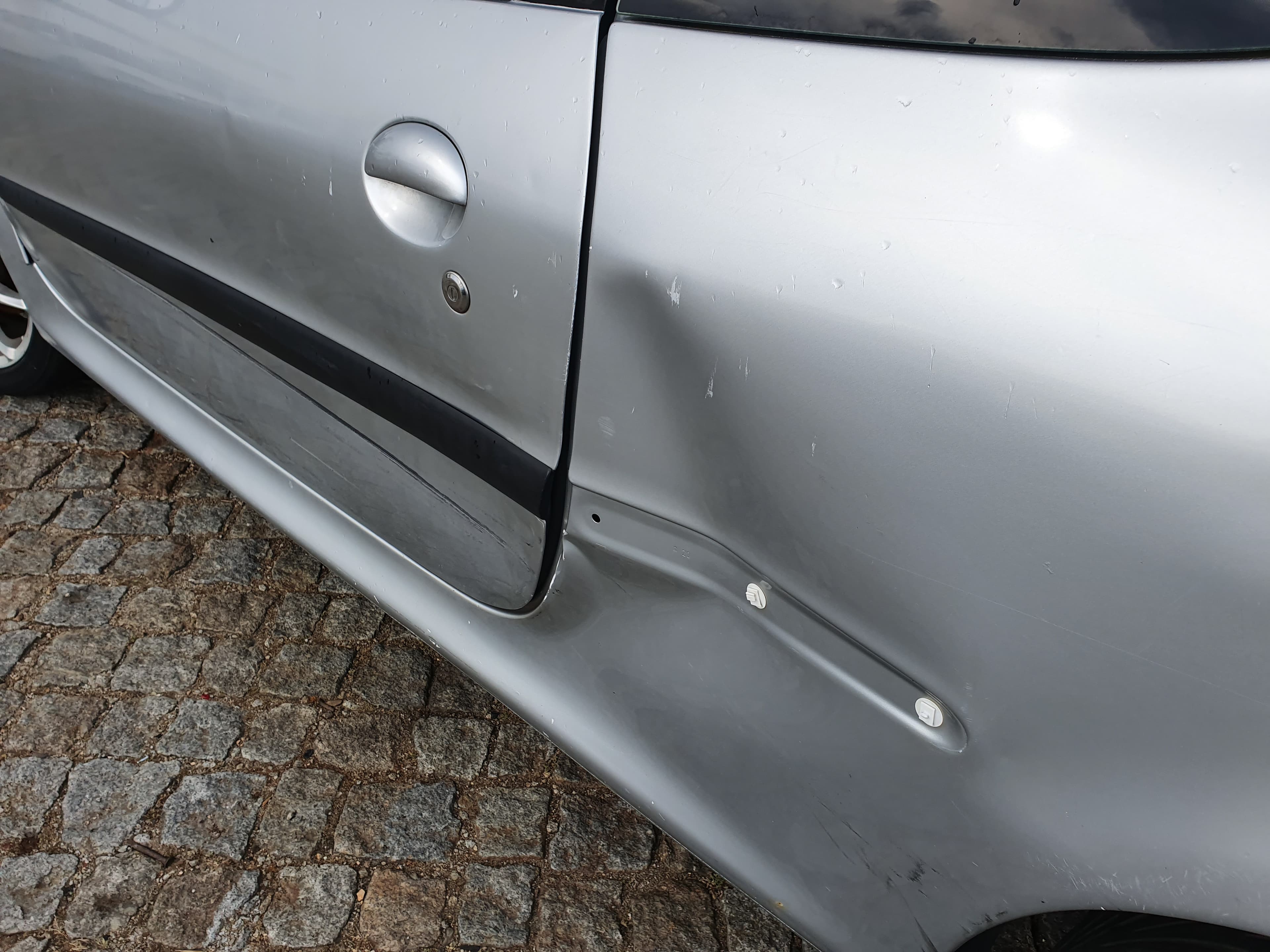 Peugeot 206 1.4 HDI · Ano 2003 — image 25