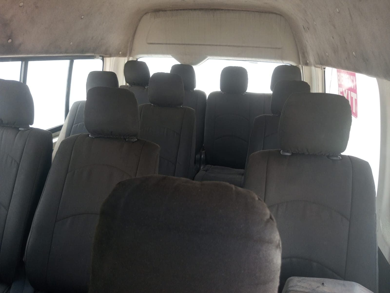 Toyota Quantum · Ano 2013 — image 3
