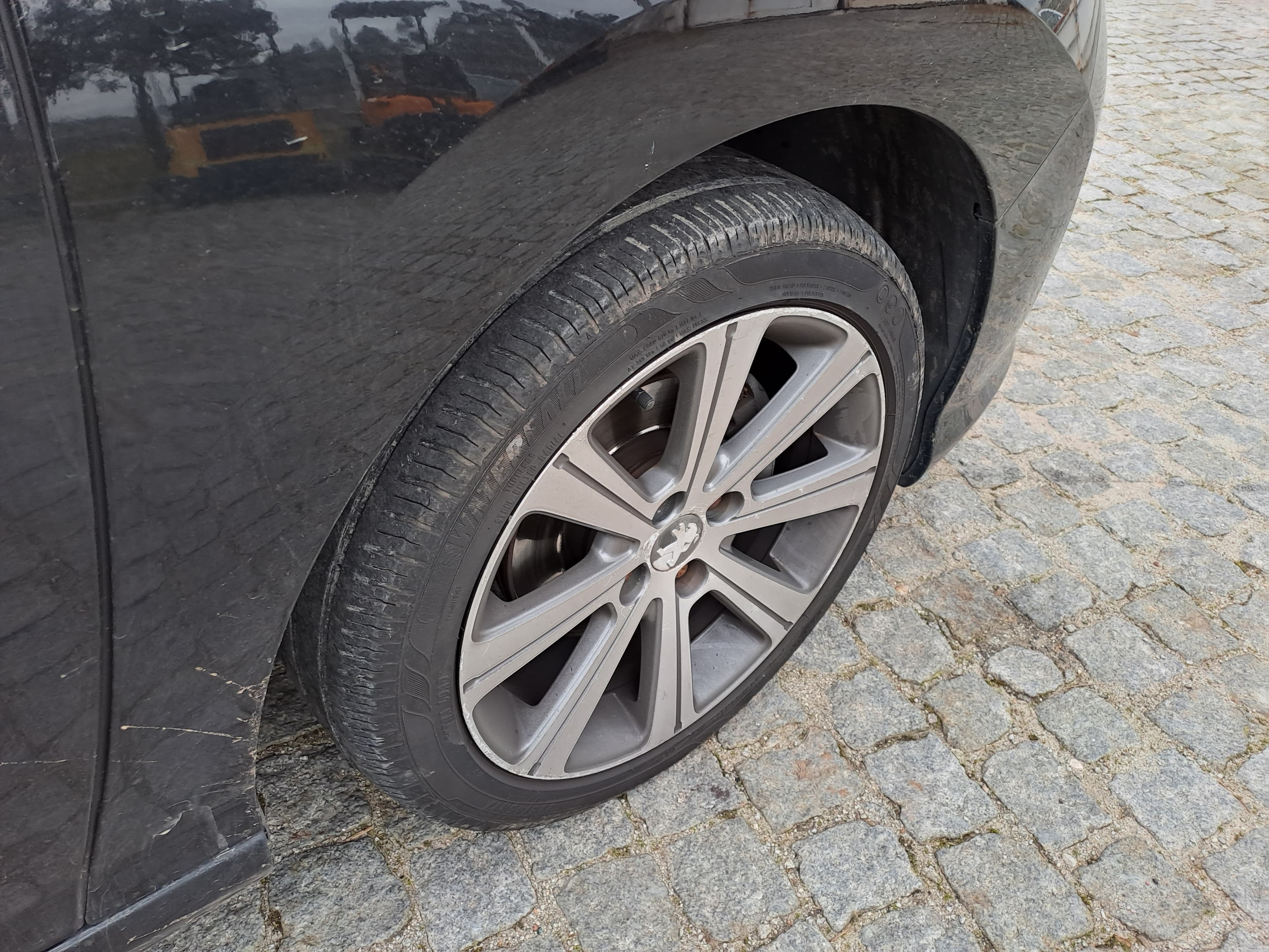Peugeot 308 1.6 HDI  · Ano 2011 — image 13