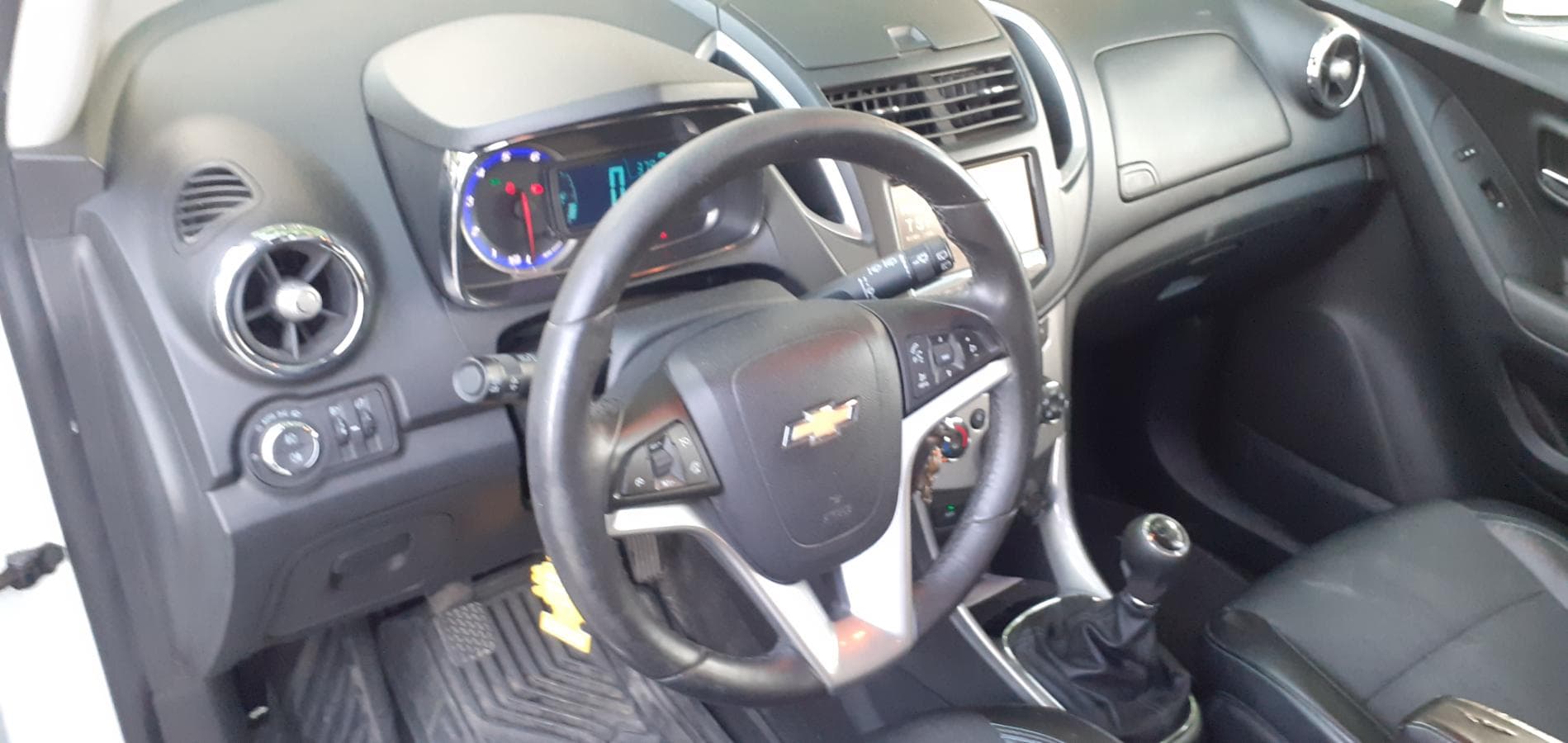 Chevrolet Trax — image 12
