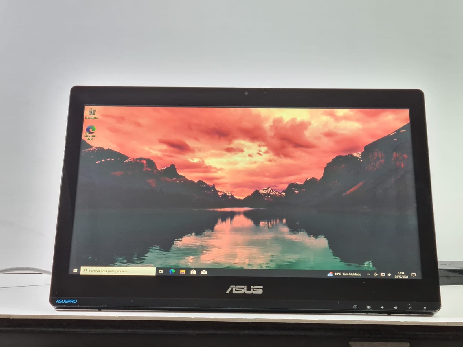 Computador All-in-One Asus Pro — image 3
