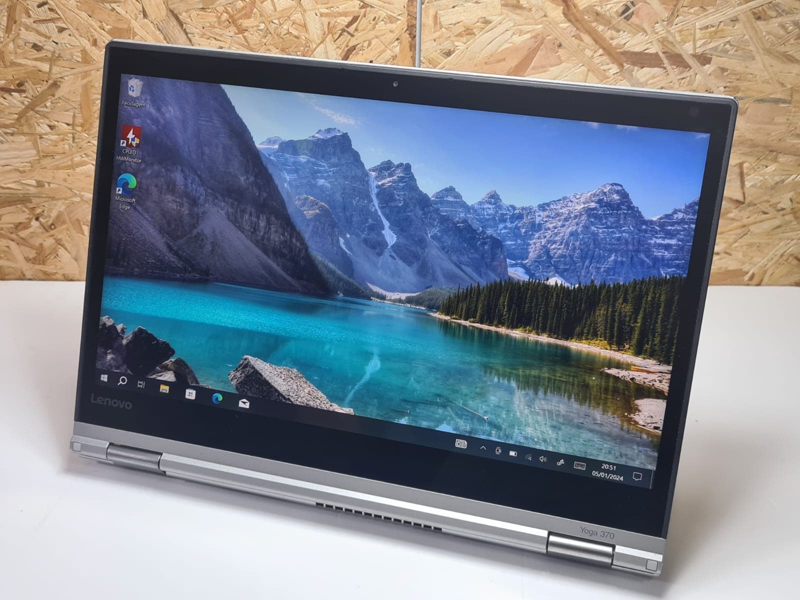 Portátil Lenovo ThinkPad Yoga 370 — image 2