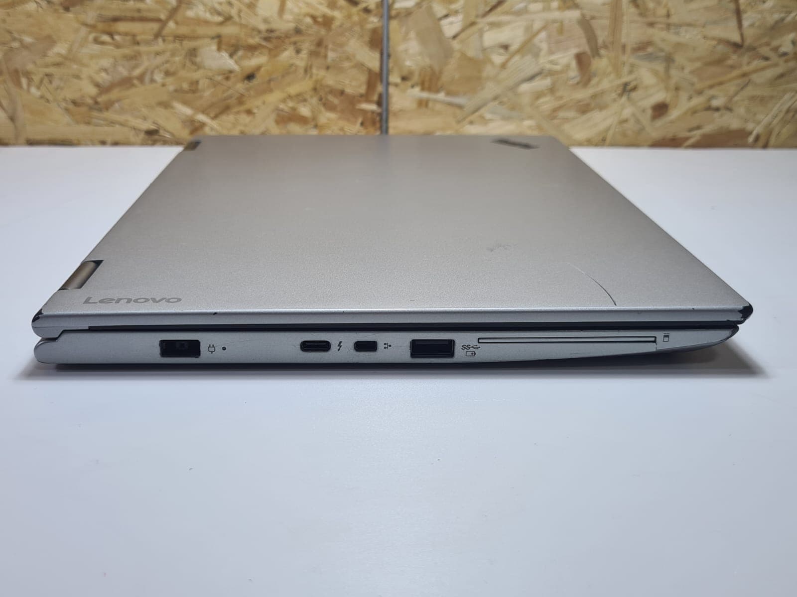Portátil Lenovo ThinkPad Yoga 370 — image 8