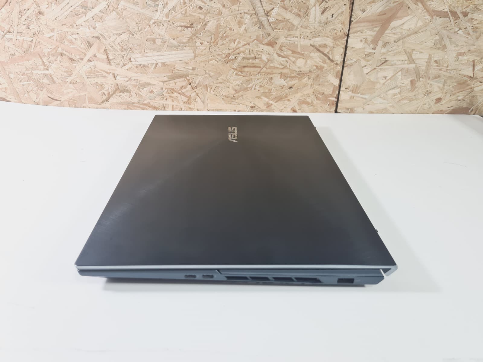Portátil Asus ZenBook Pro Duo — image 20