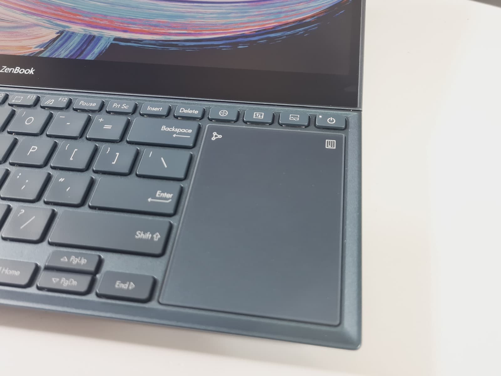 Portátil Asus ZenBook Pro Duo — image 19