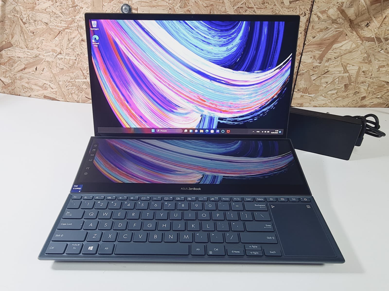 Portátil Asus ZenBook Pro Duo — image 1