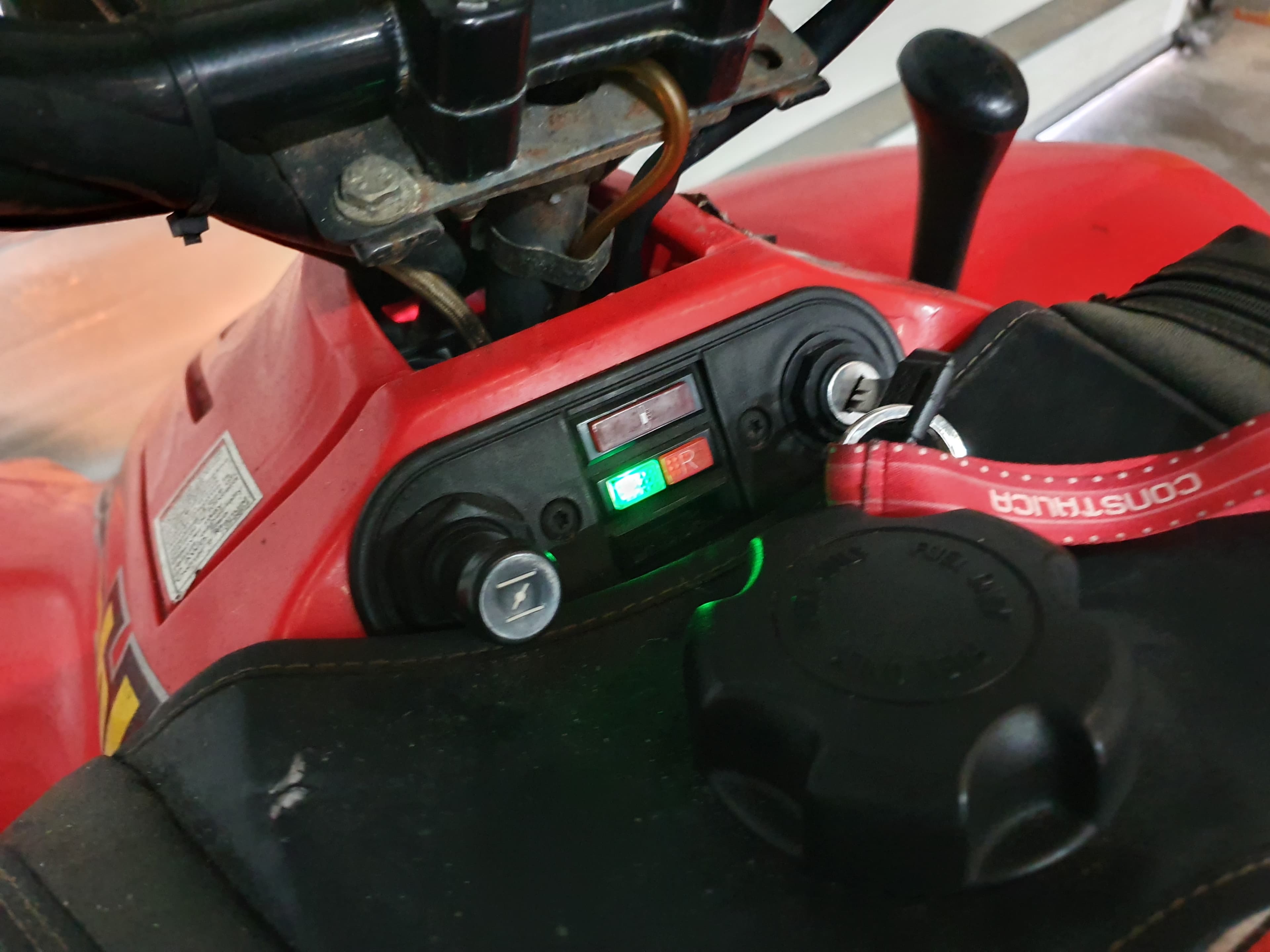 Polaris 4x4 · Ano 2001 — image 12
