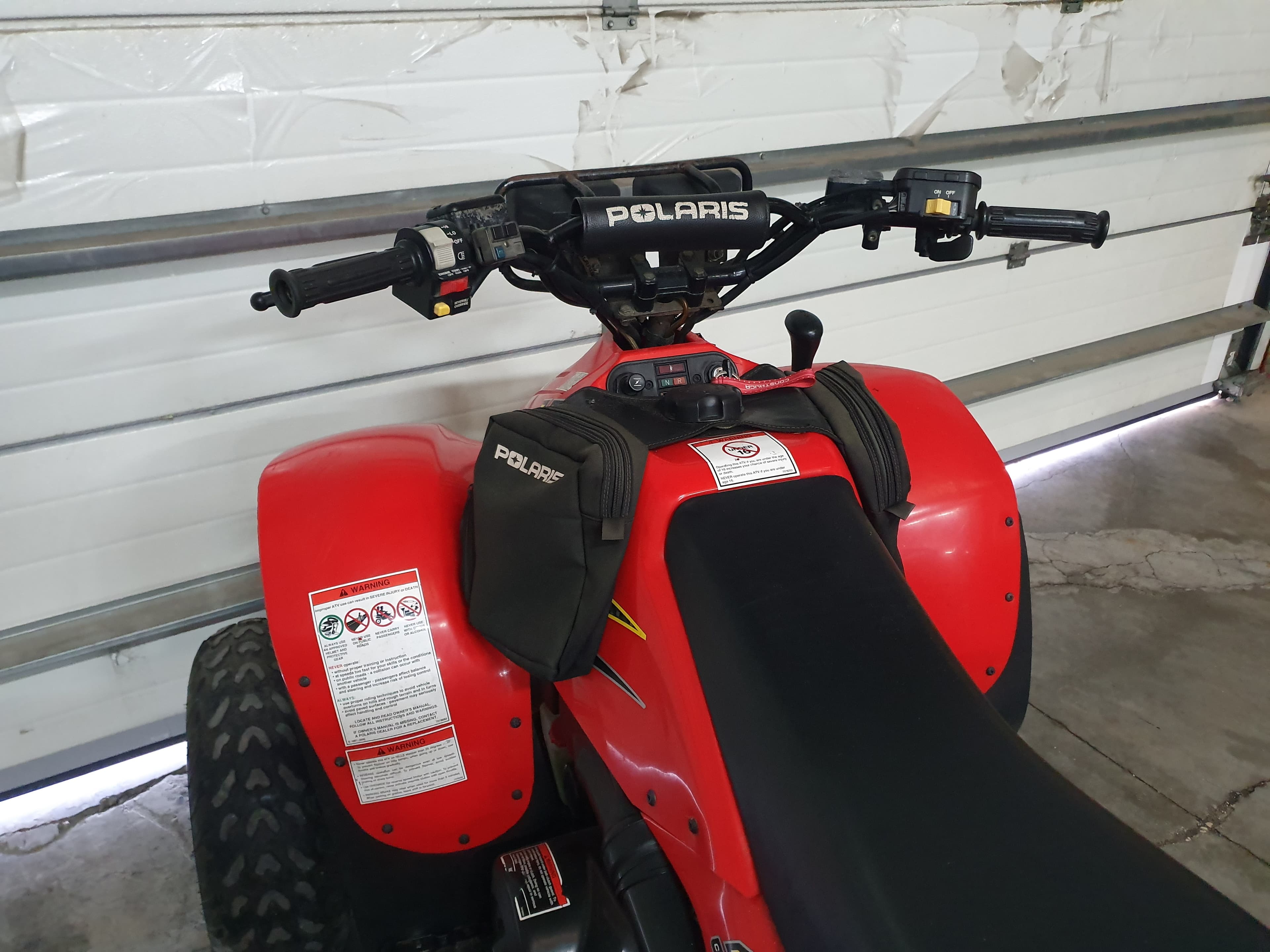 Polaris 4x4 · Ano 2001 — image 10