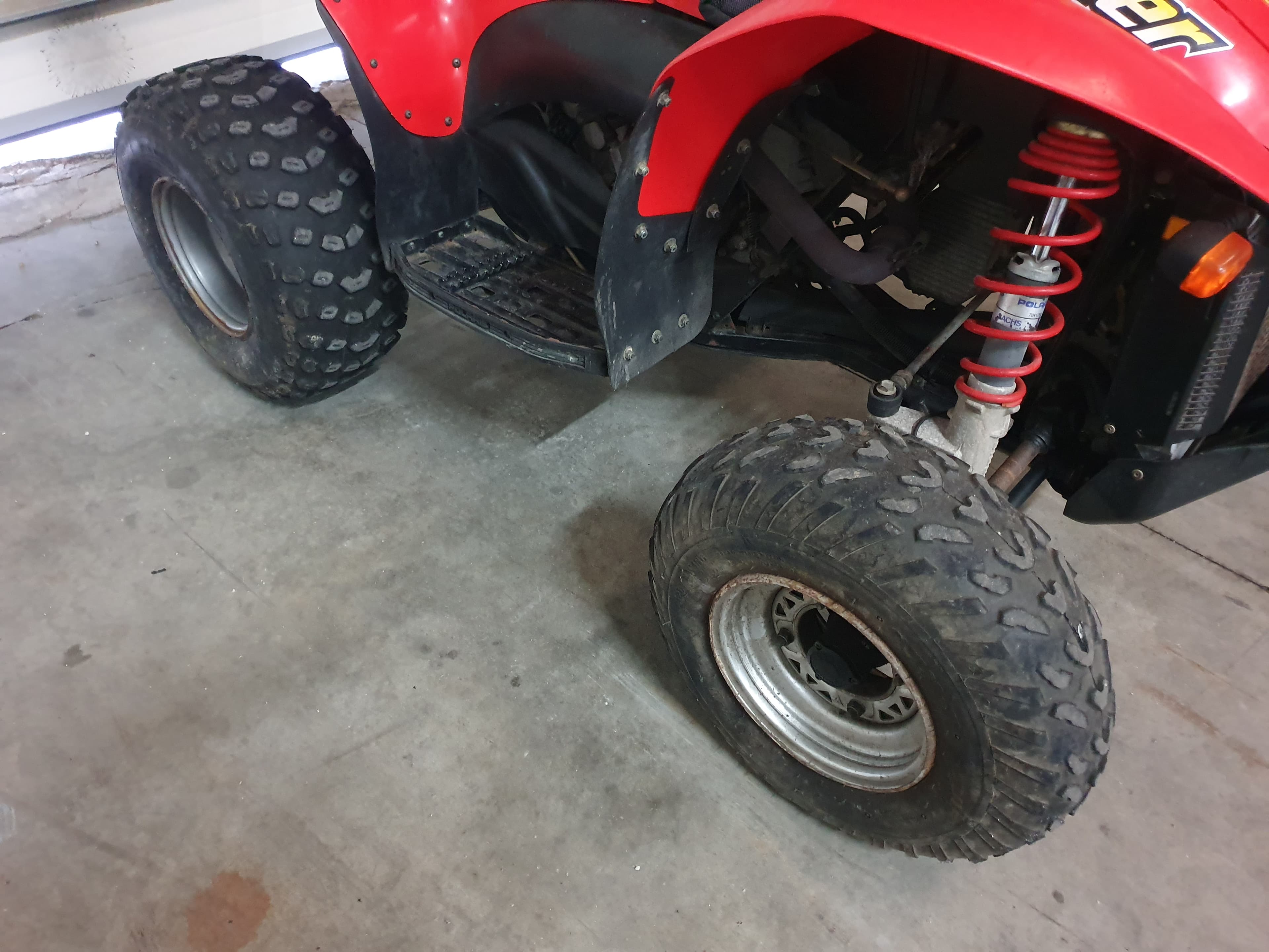 Polaris 4x4 · Ano 2001 — image 8