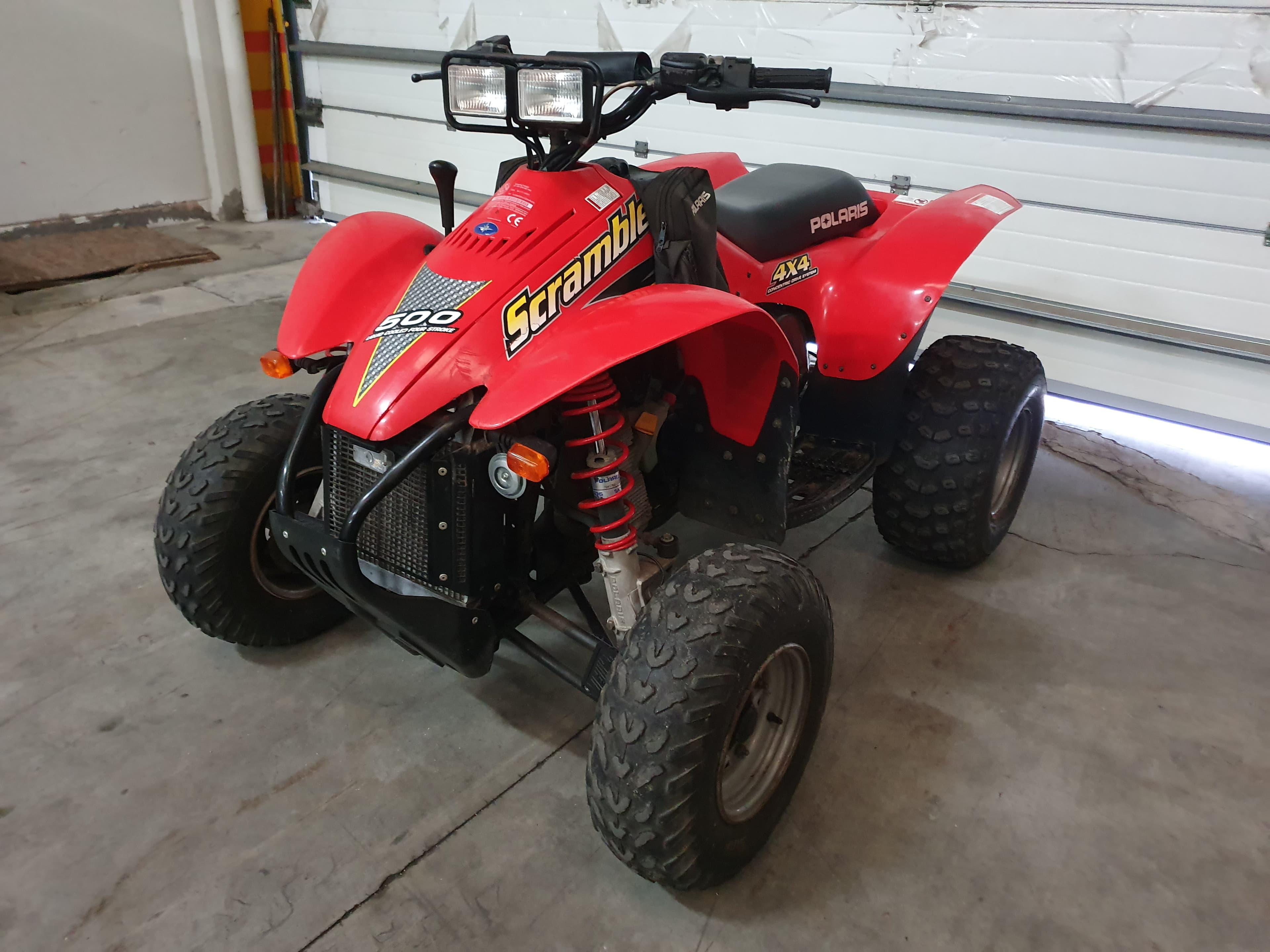 Polaris 4x4 · Ano 2001 — image 1