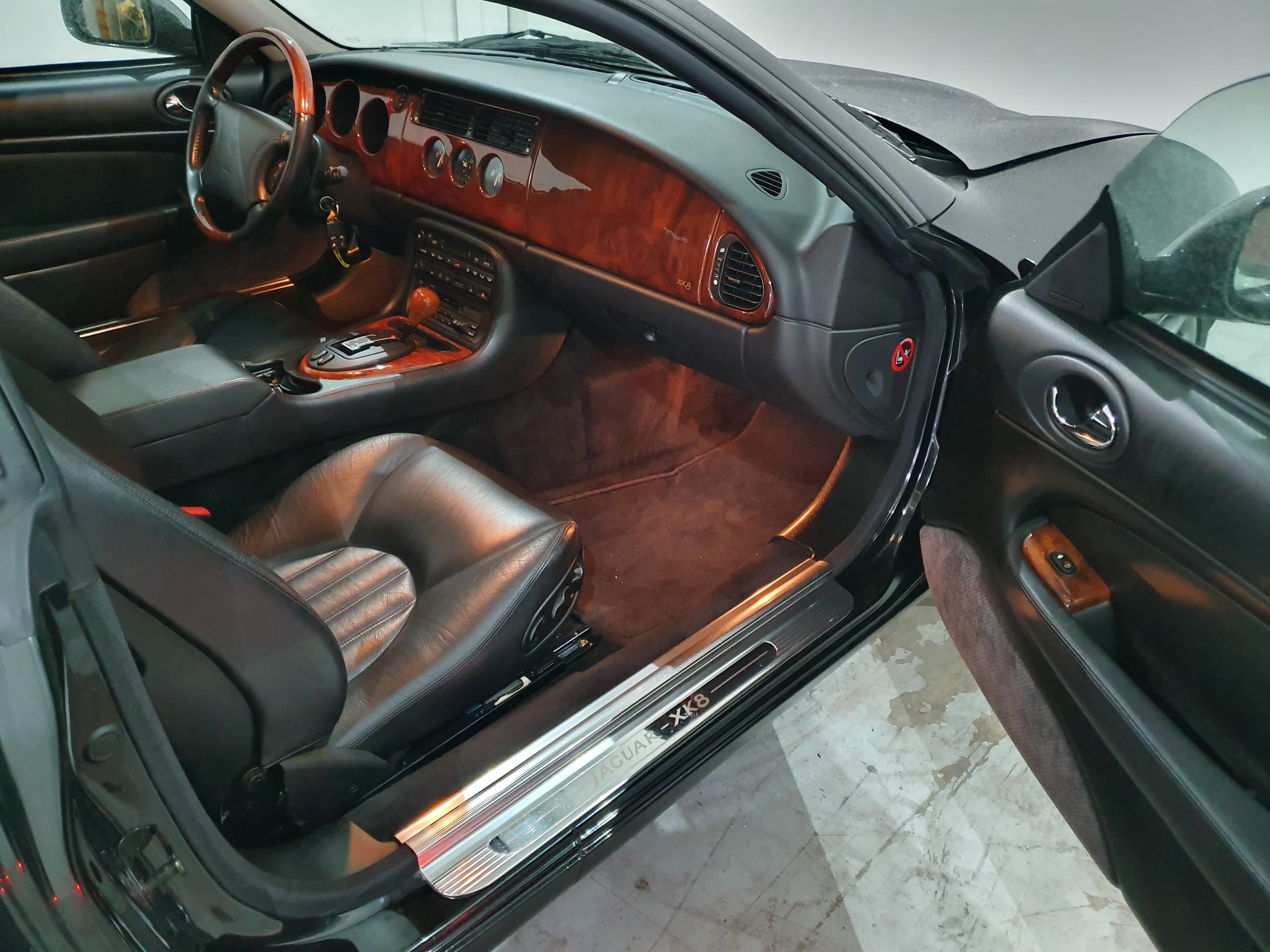 Jaguar XK8 Coupé · Ano 1997 — image 16