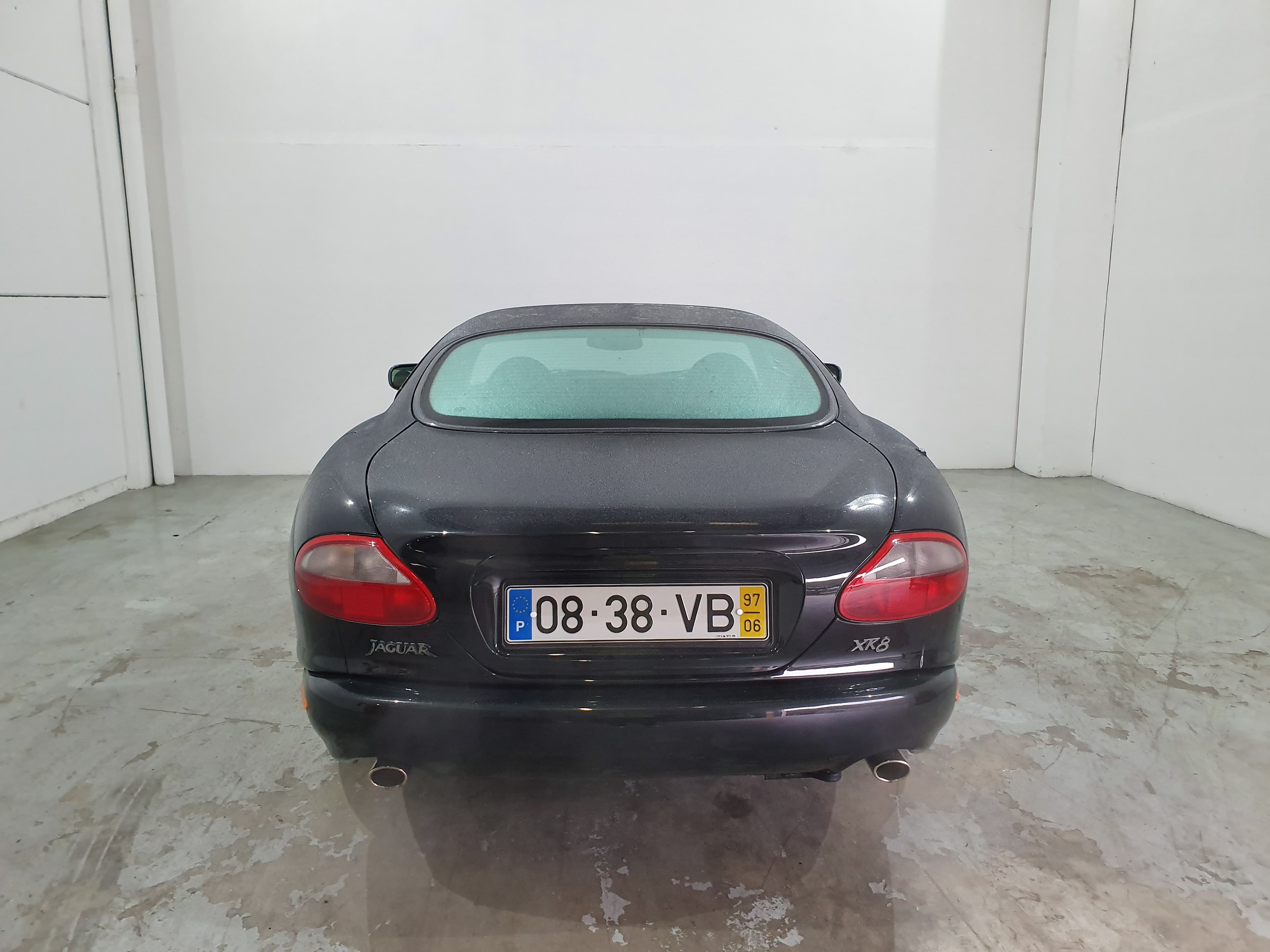 Jaguar XK8 Coupé · Ano 1997 — image 5