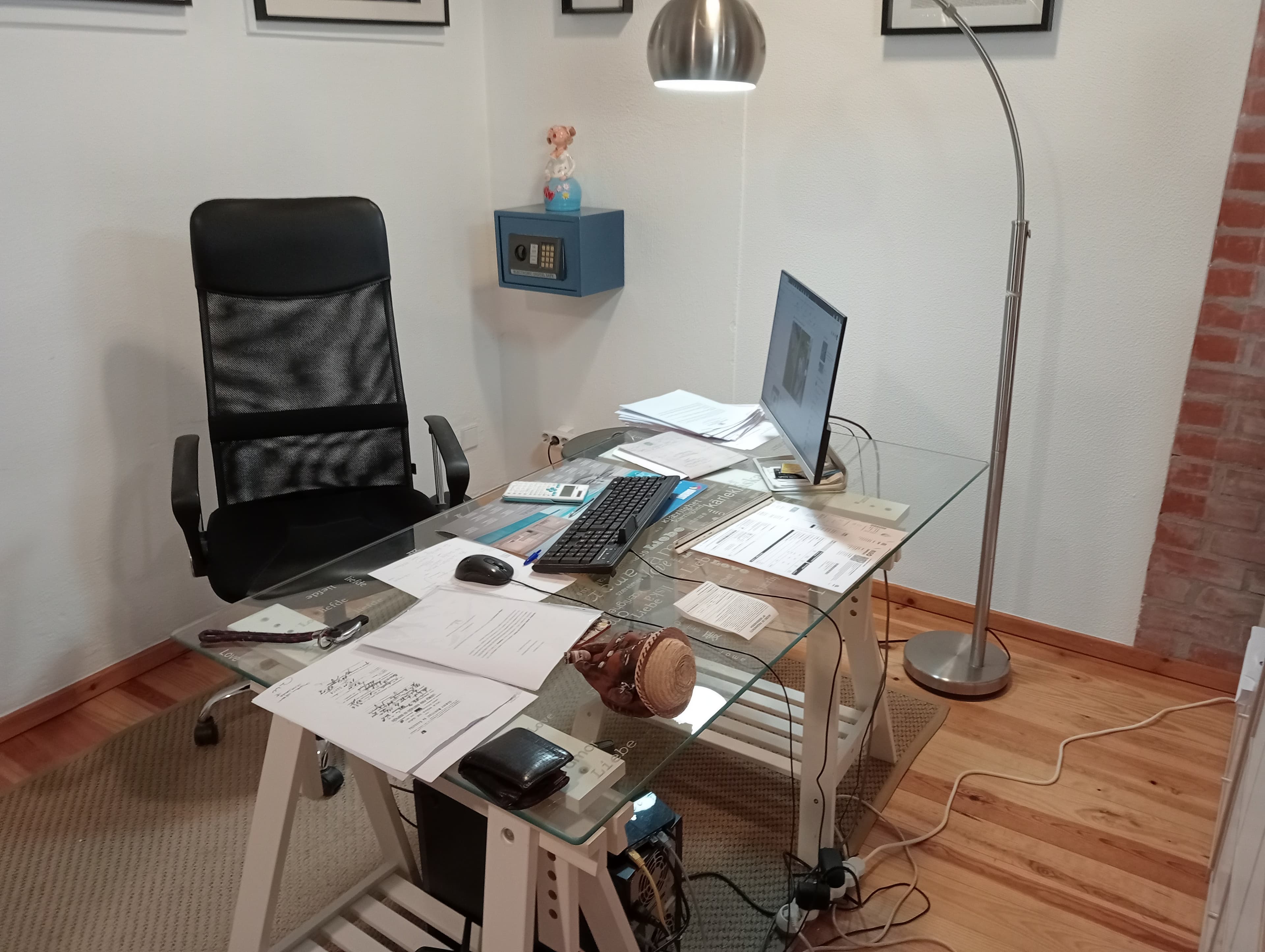Equipamento de Escritório · Material Informático · Mobiliário — imagen 6