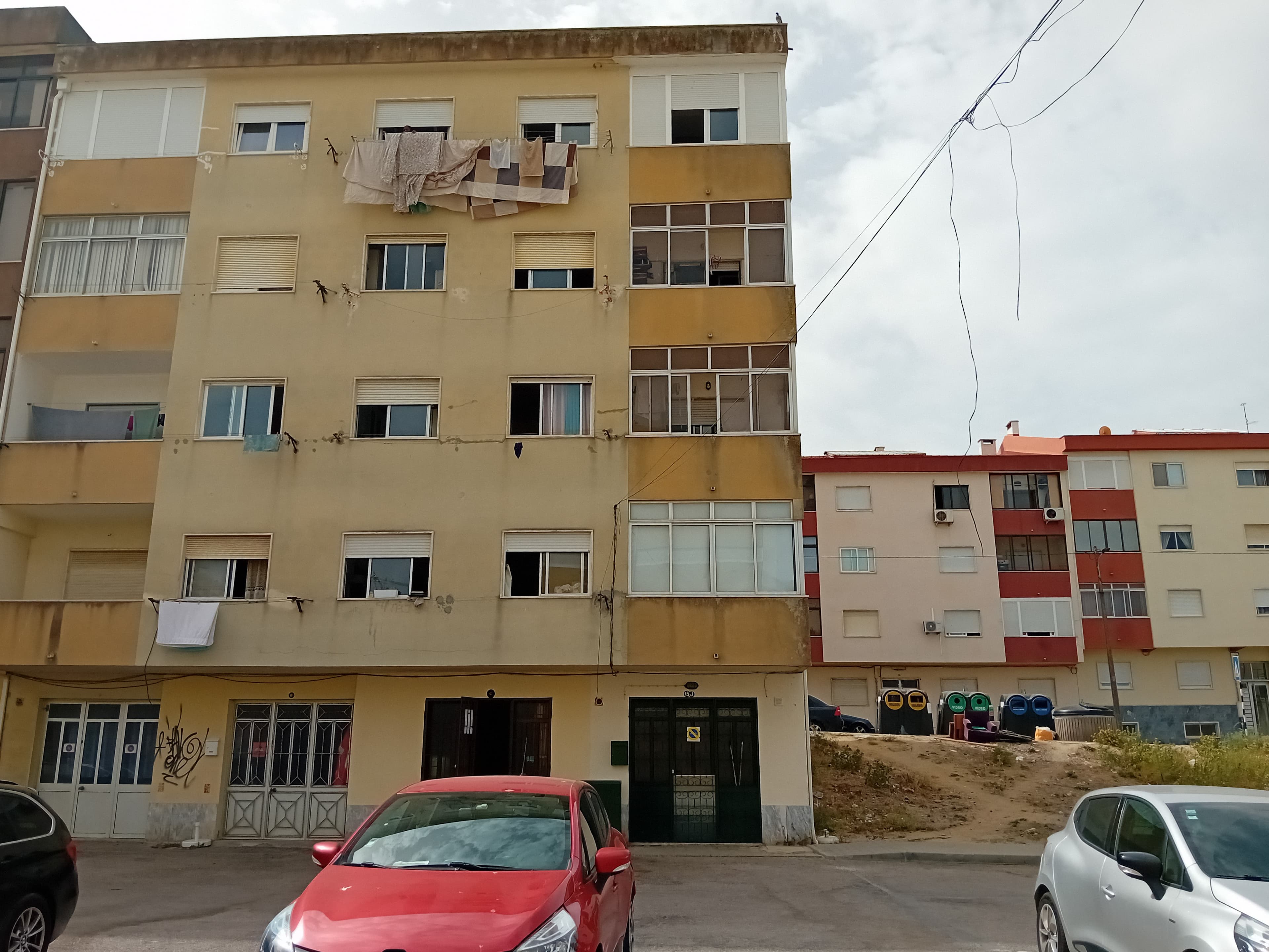 Loja · Seixal — image 1