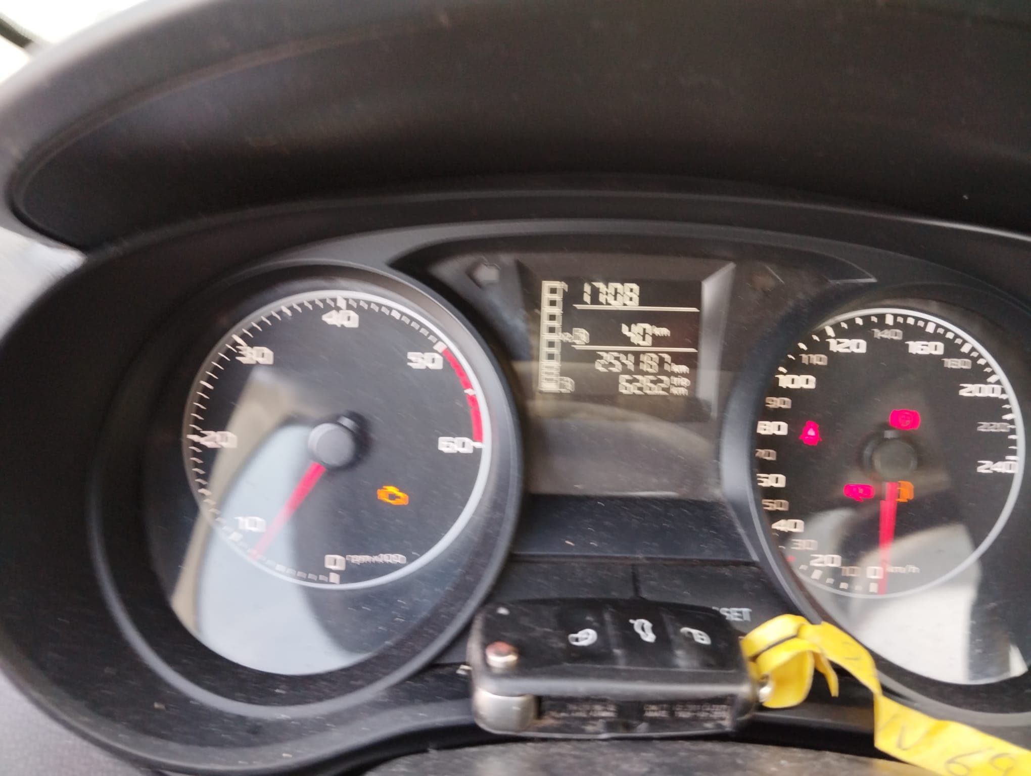 Seat Ibiza TDI · Ano 2013 — image 20