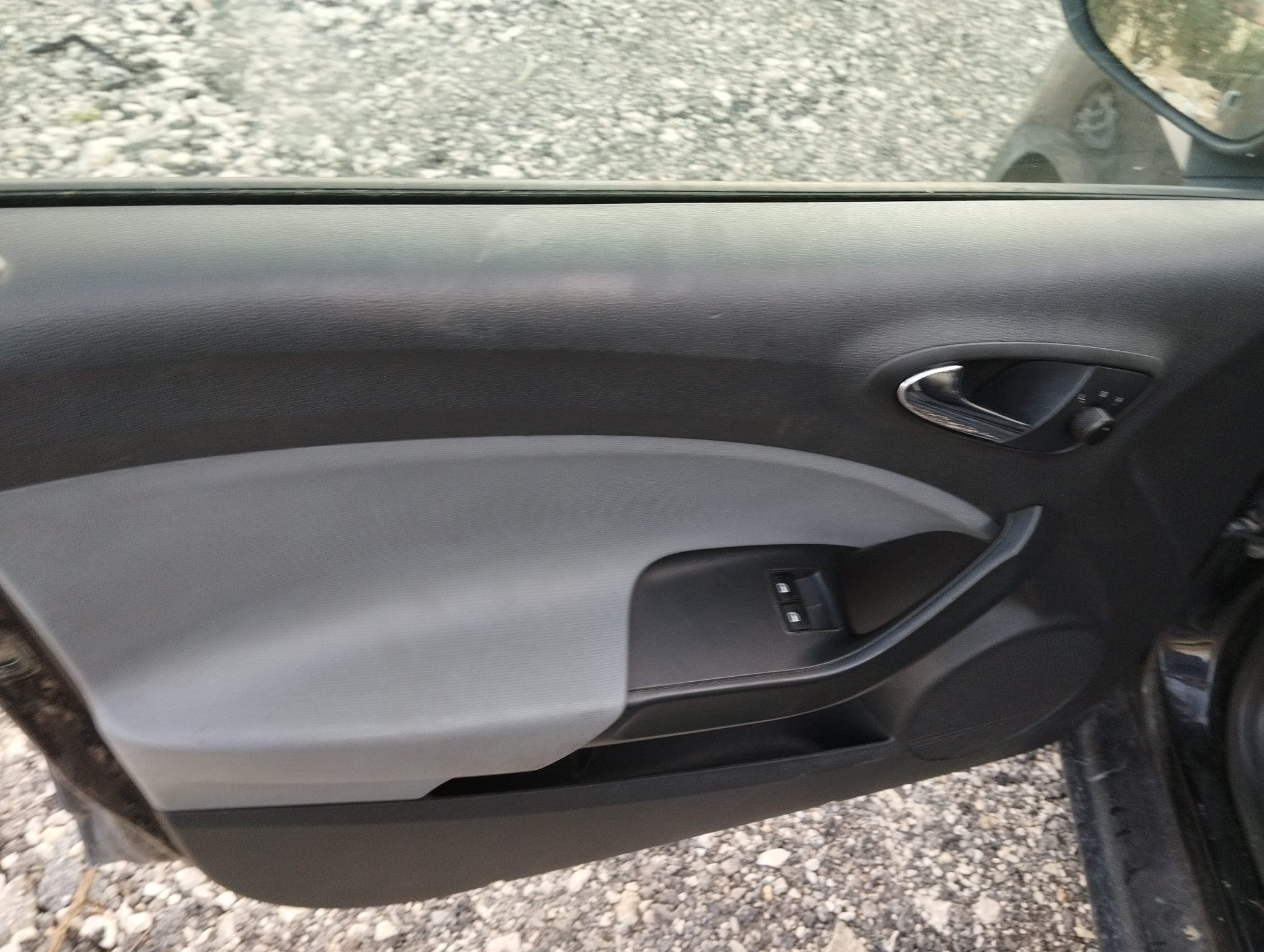 Seat Ibiza TDI · Ano 2013 — image 23