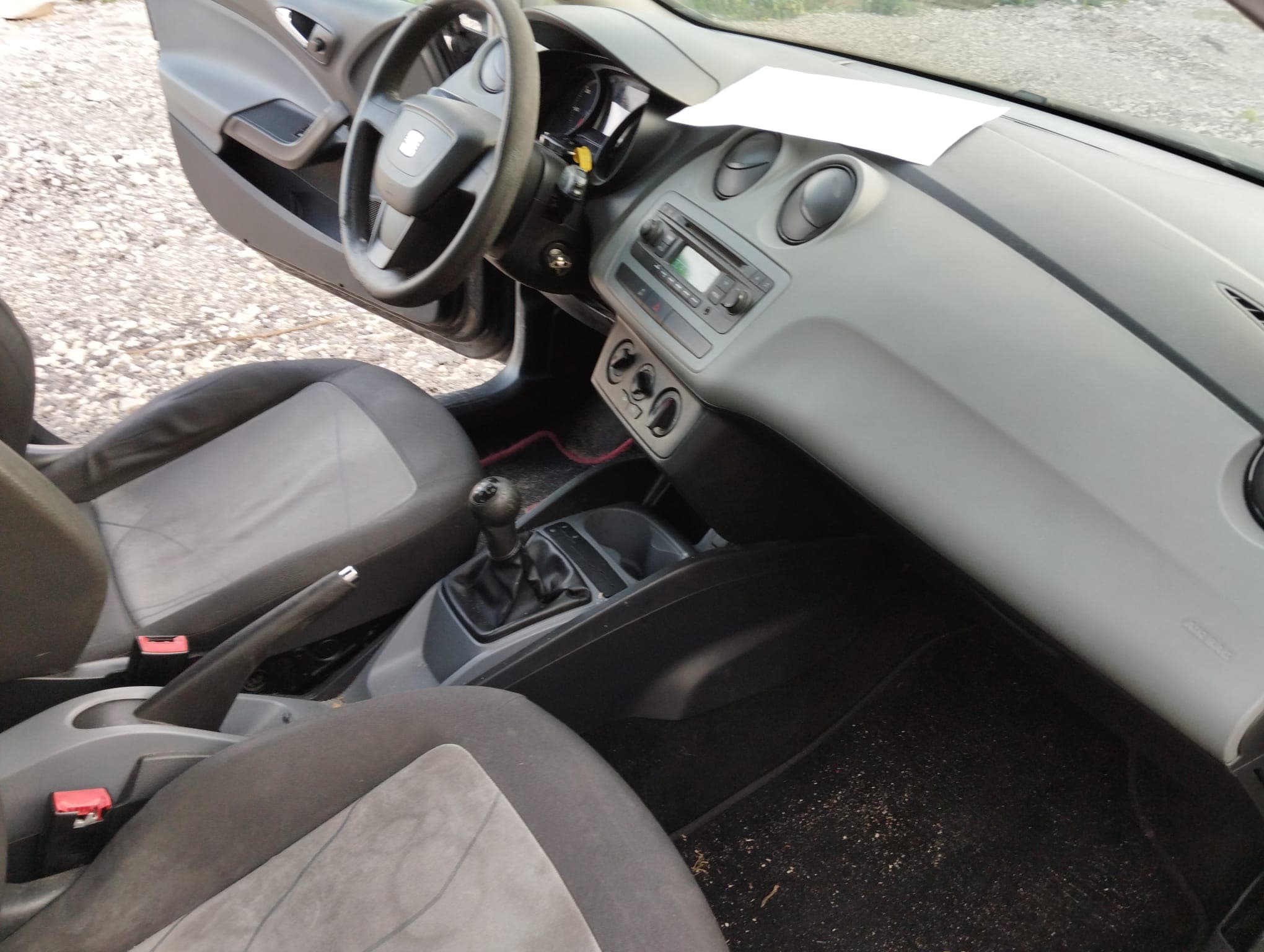 Seat Ibiza TDI · Ano 2013 — image 22