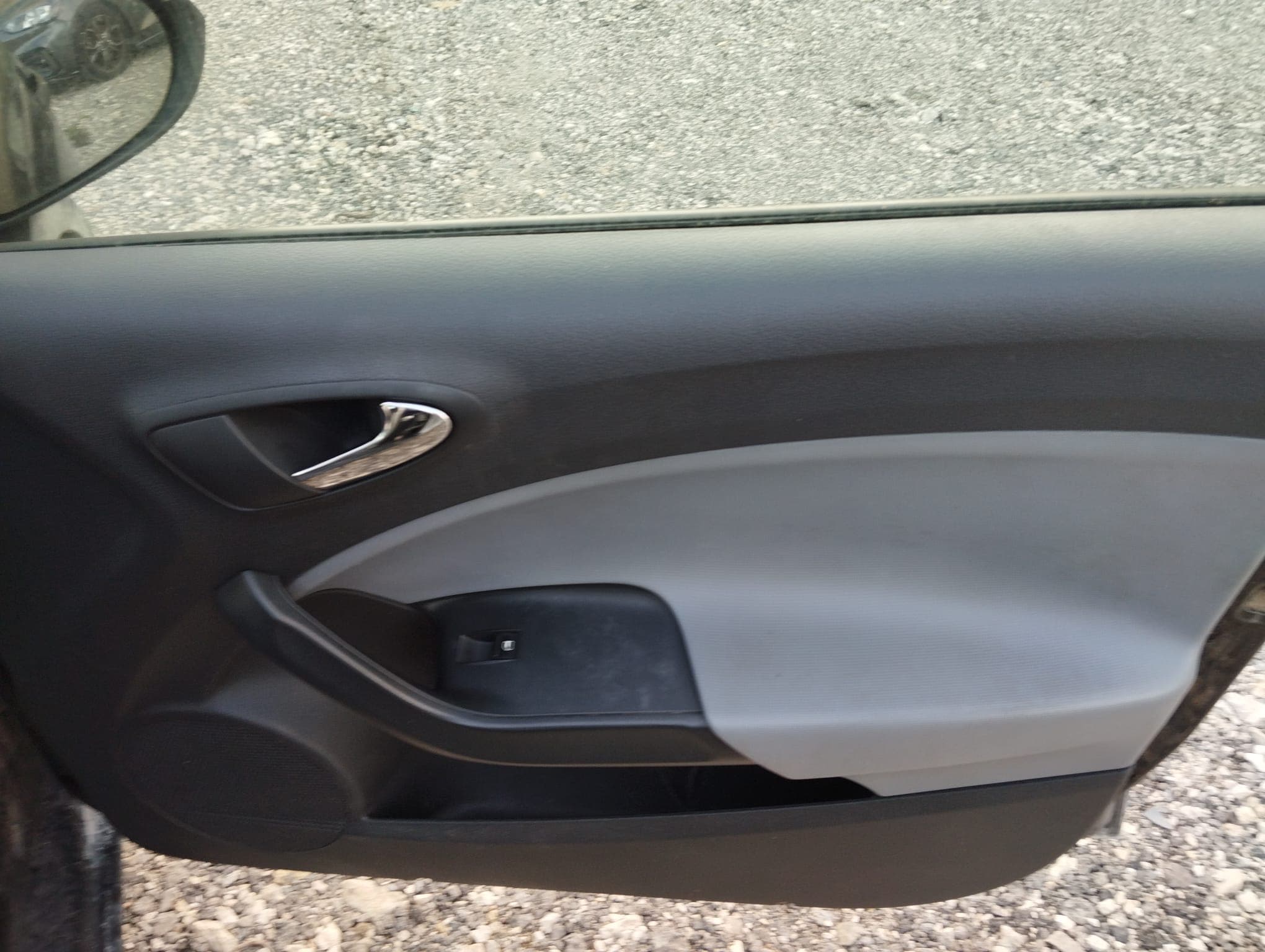 Seat Ibiza TDI · Ano 2013 — image 21