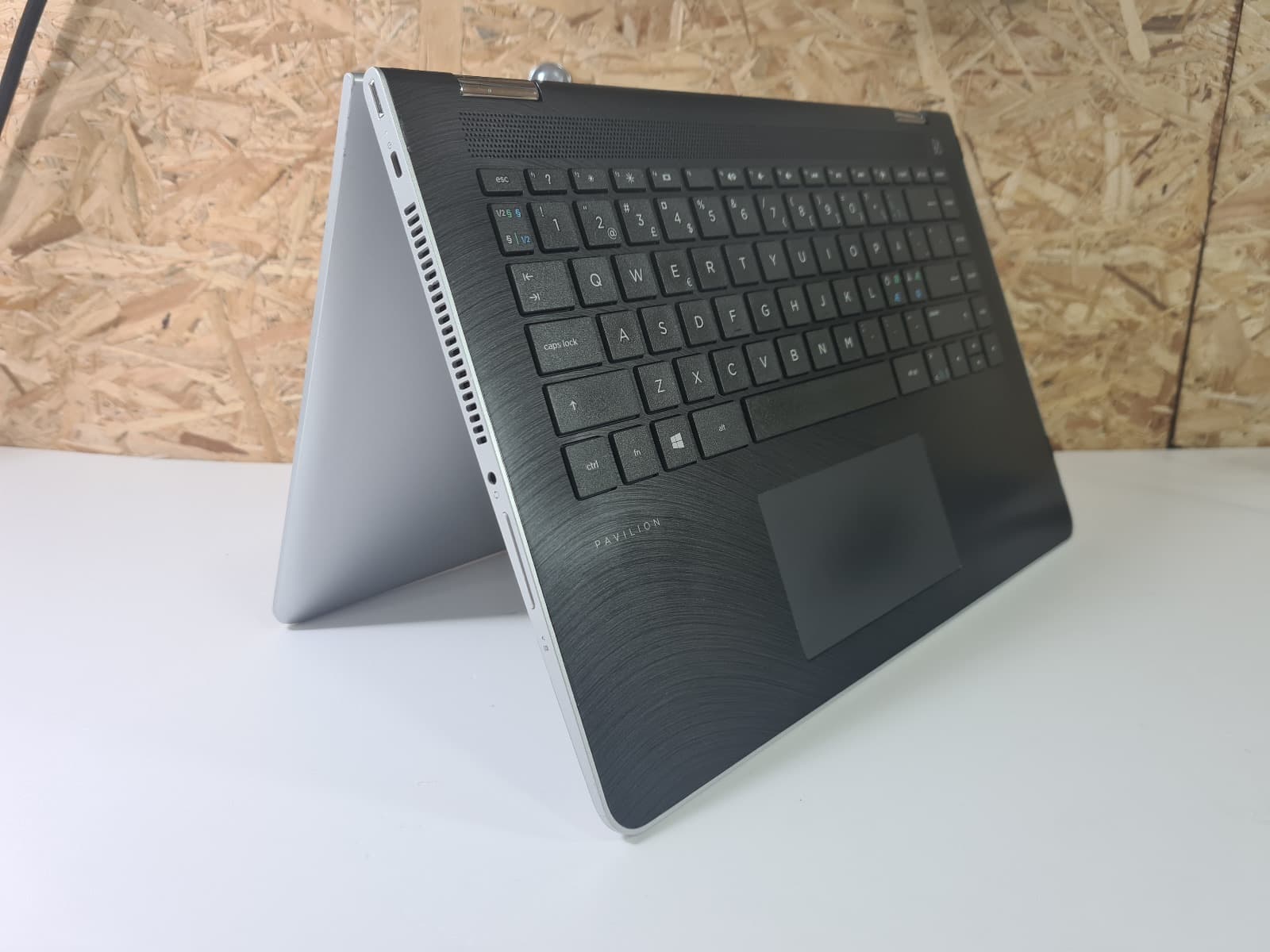 Portátil HP Pavilion X360 Convertible — imagen 3