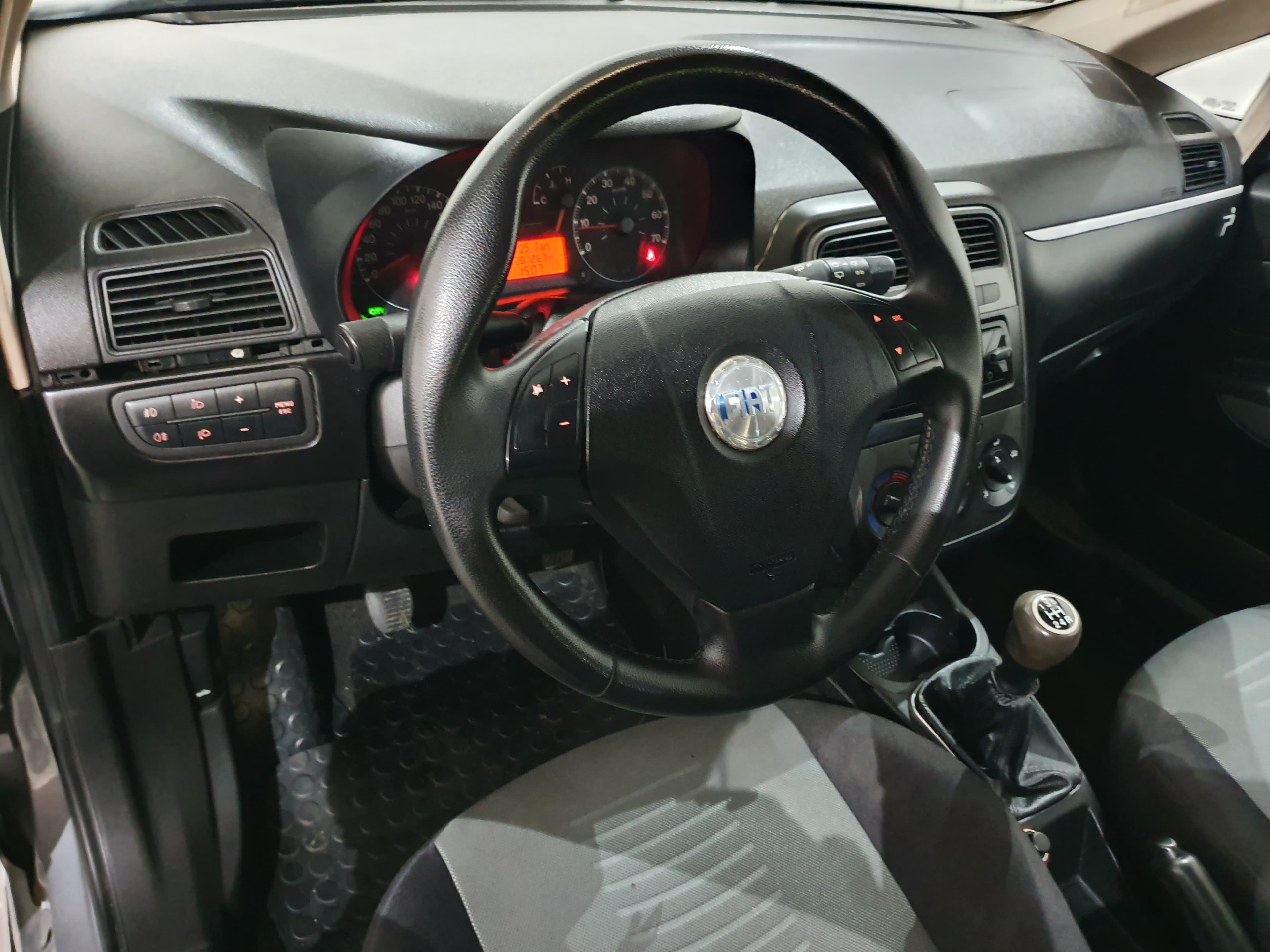 Fiat Punto · Ano 2006 — imagen 26