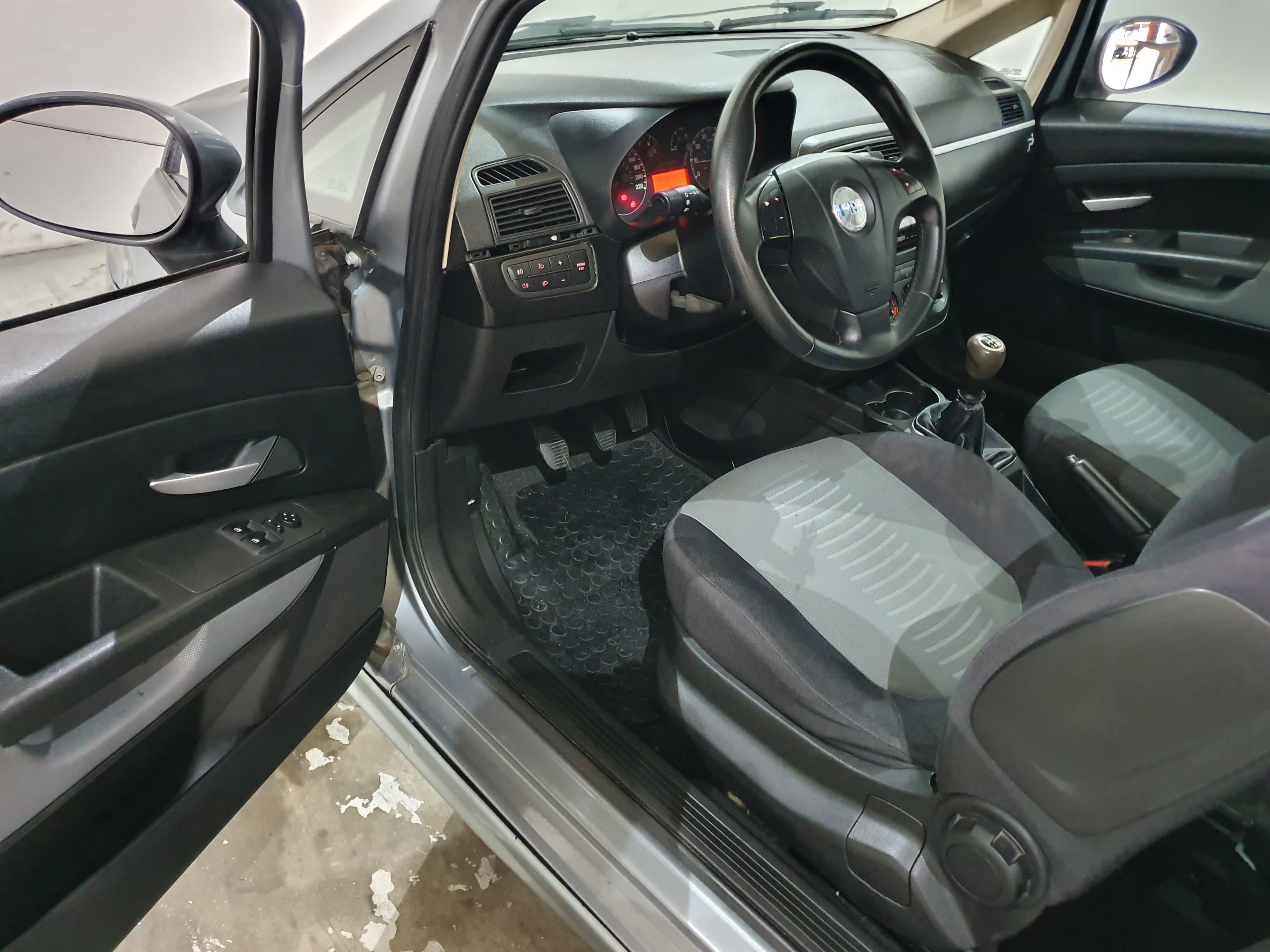 Fiat Punto · Ano 2006 — imagen 21